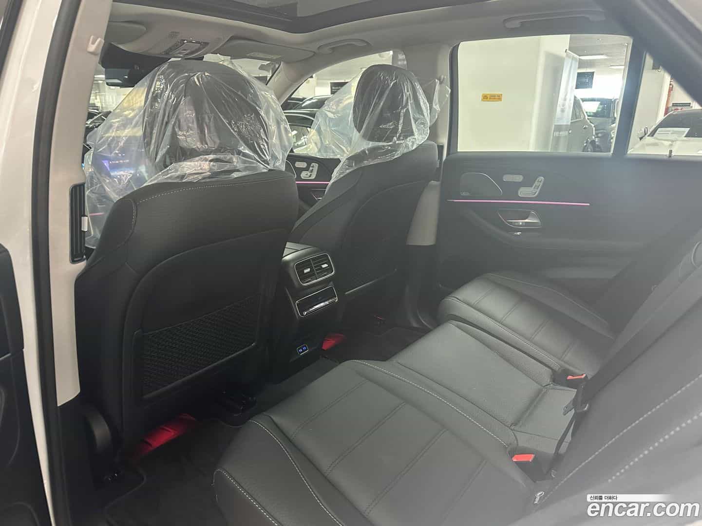 GLE-Class Mercedes-Benz 2025.4-INNER-010