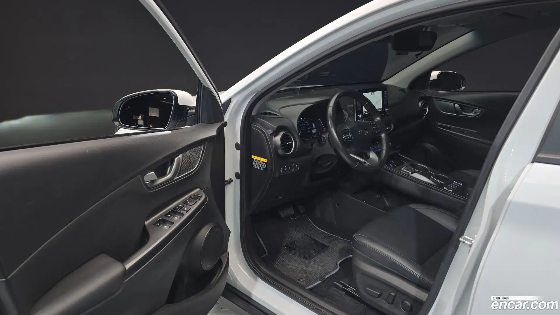 Kona Hyundai 2018.11-INNER-010