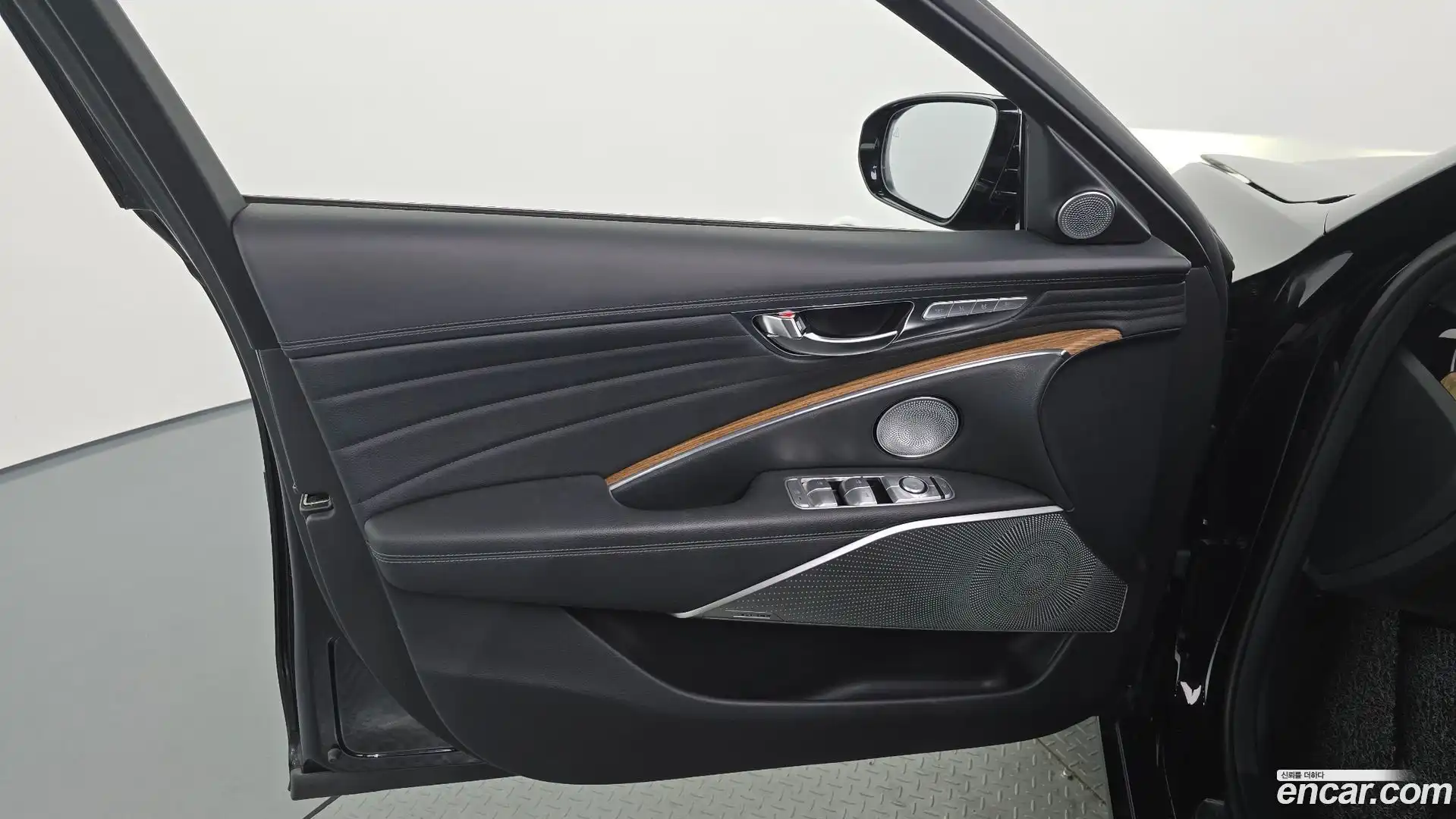 K9 Kia 2022.3-INNER-034