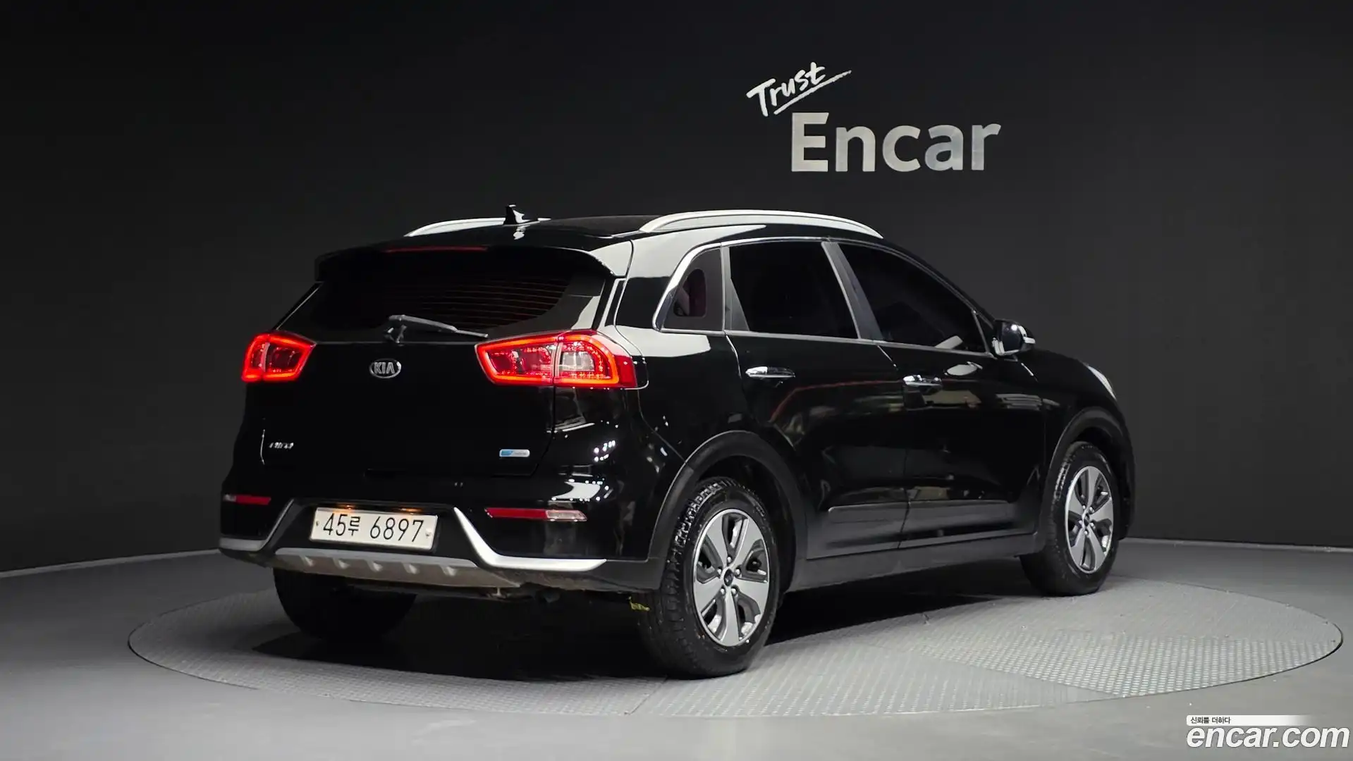 Niro Kia 2018.10-OUTER-002