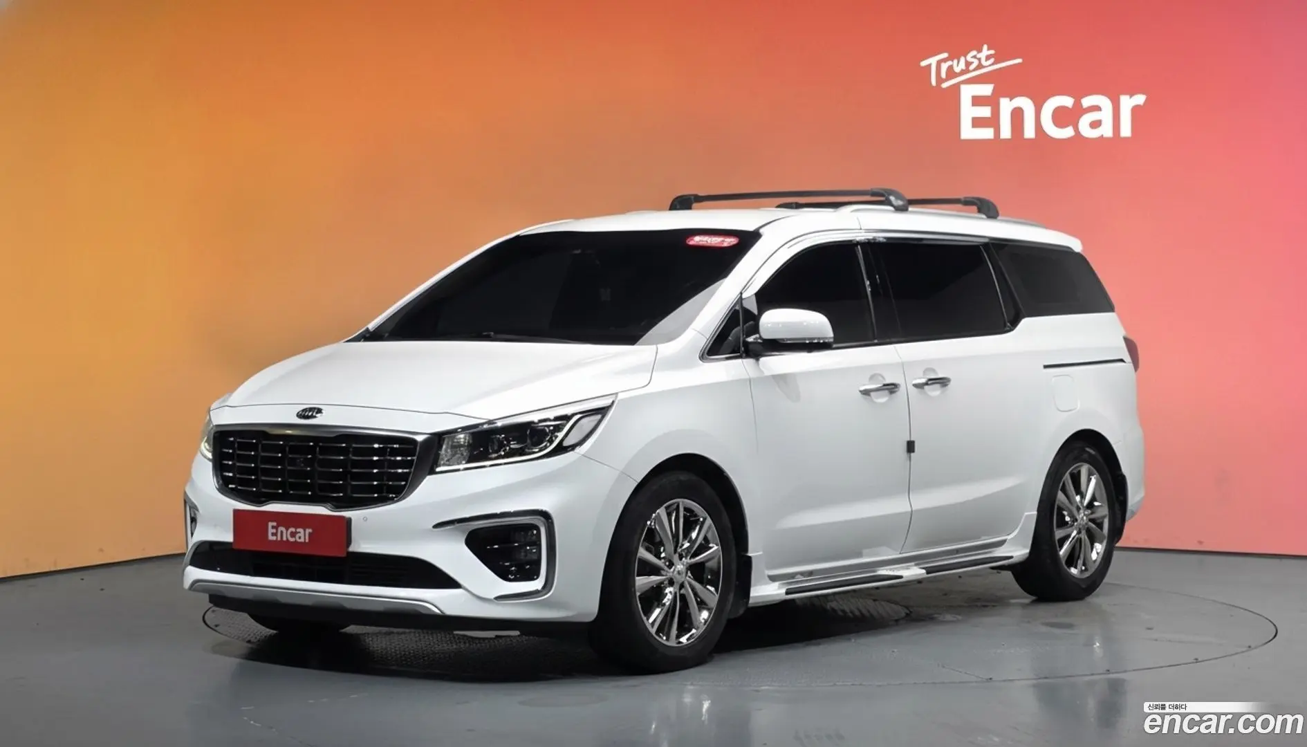 Main__Slider__Photo:Canival Kia 2019.2-0