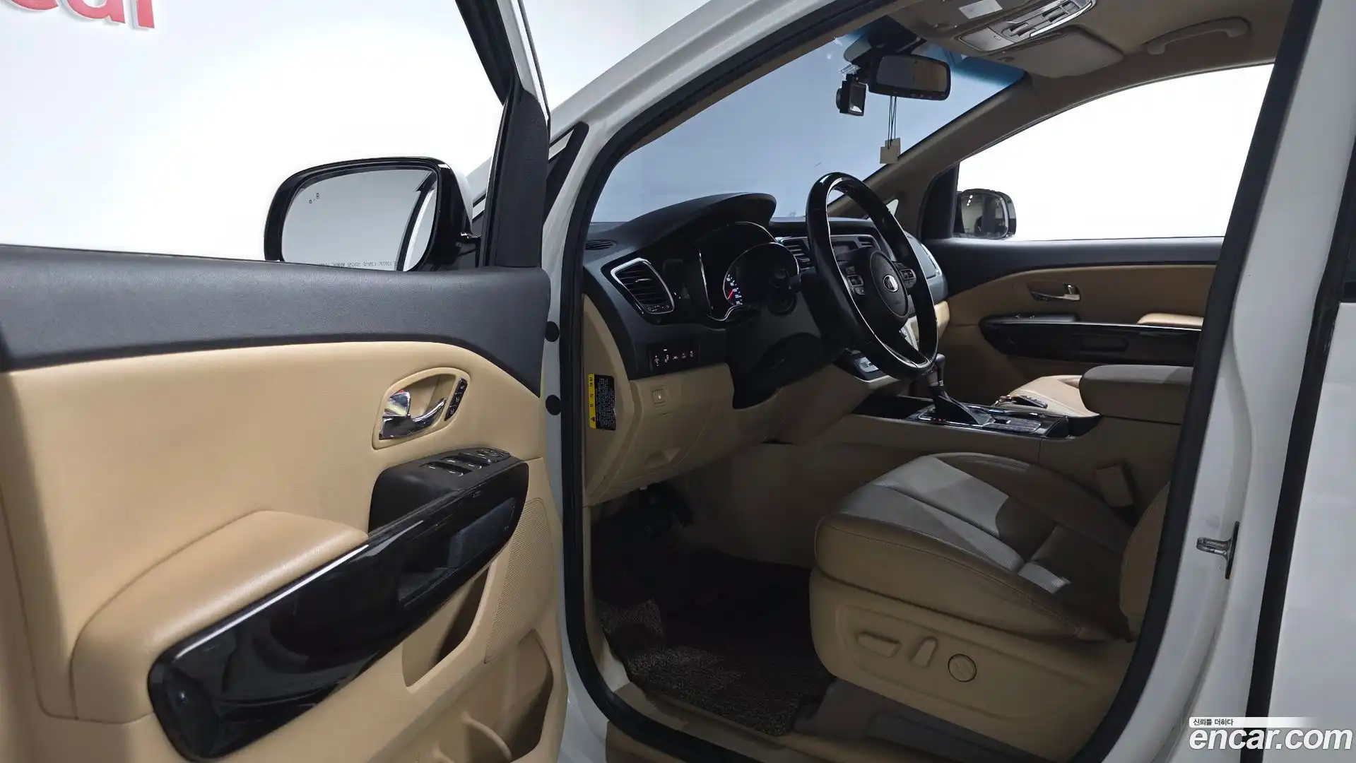 Canival Kia 2019.2-OPTION-041