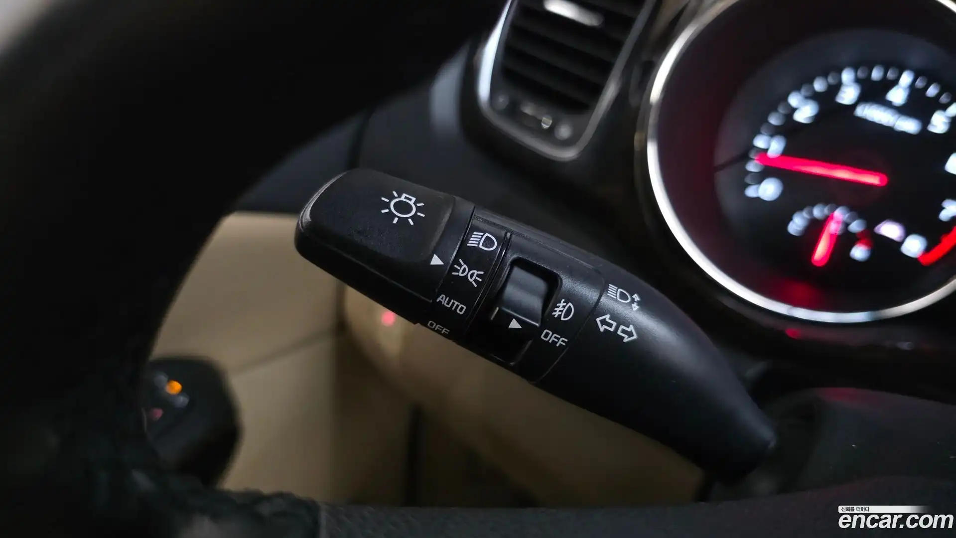 Canival Kia 2019.2-OPTION-048