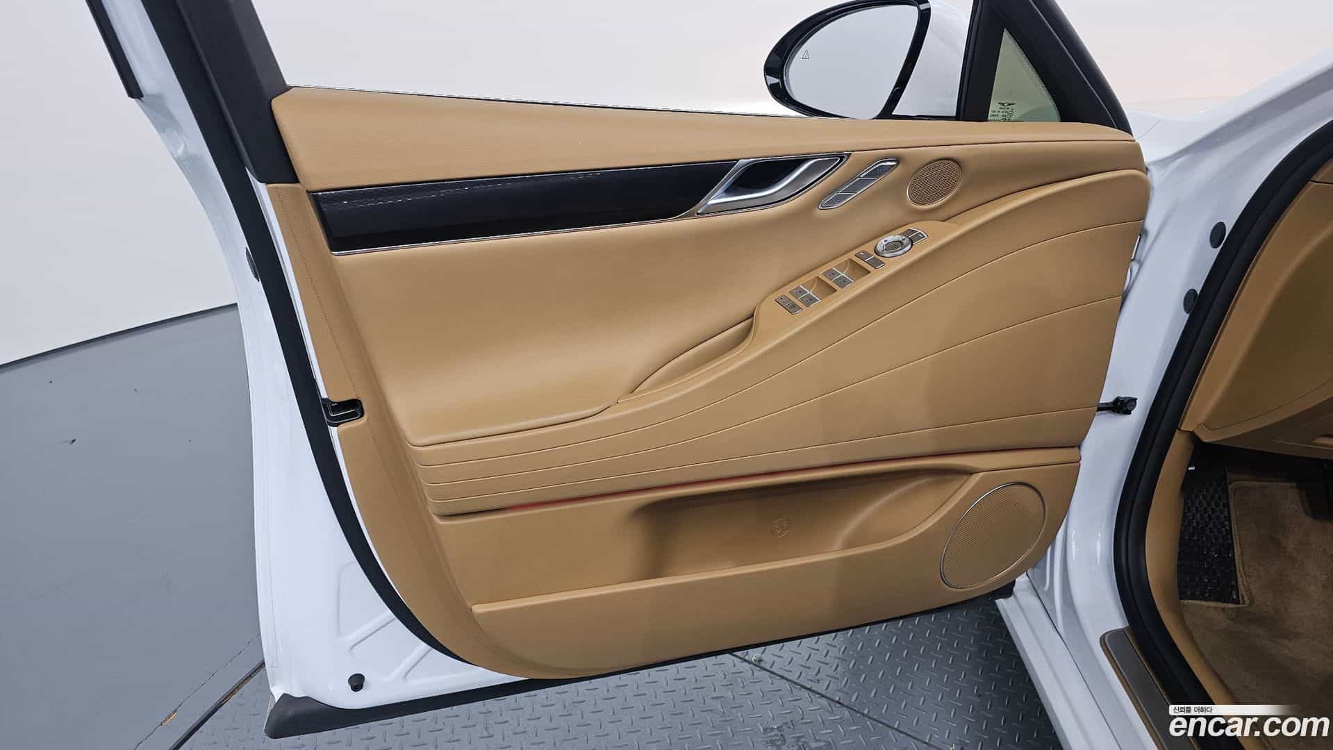 G80 Genesis 2024.6-INNER-034
