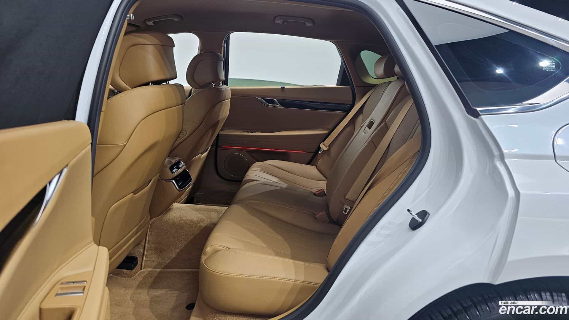G80 Genesis 2024.6-INNER-036