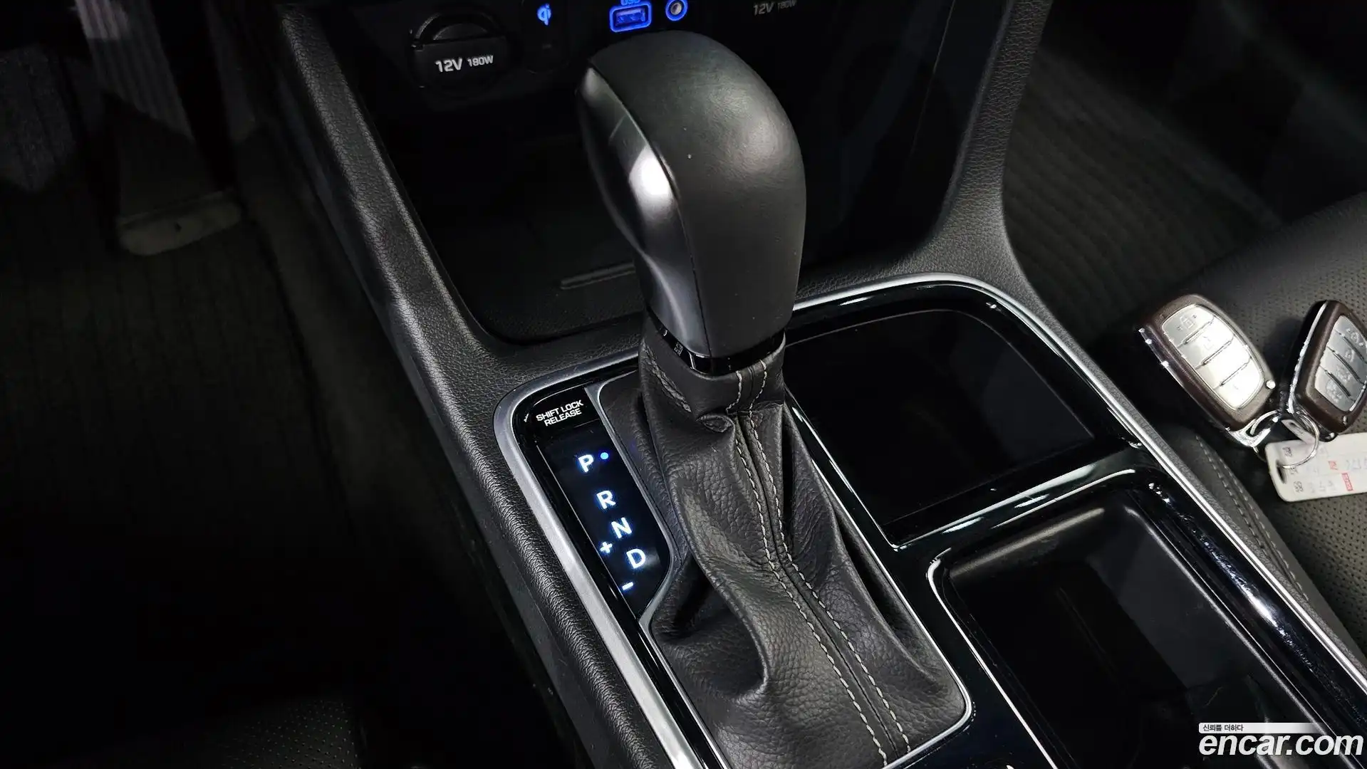 Sonata Hyundai 2018.0-INNER-009