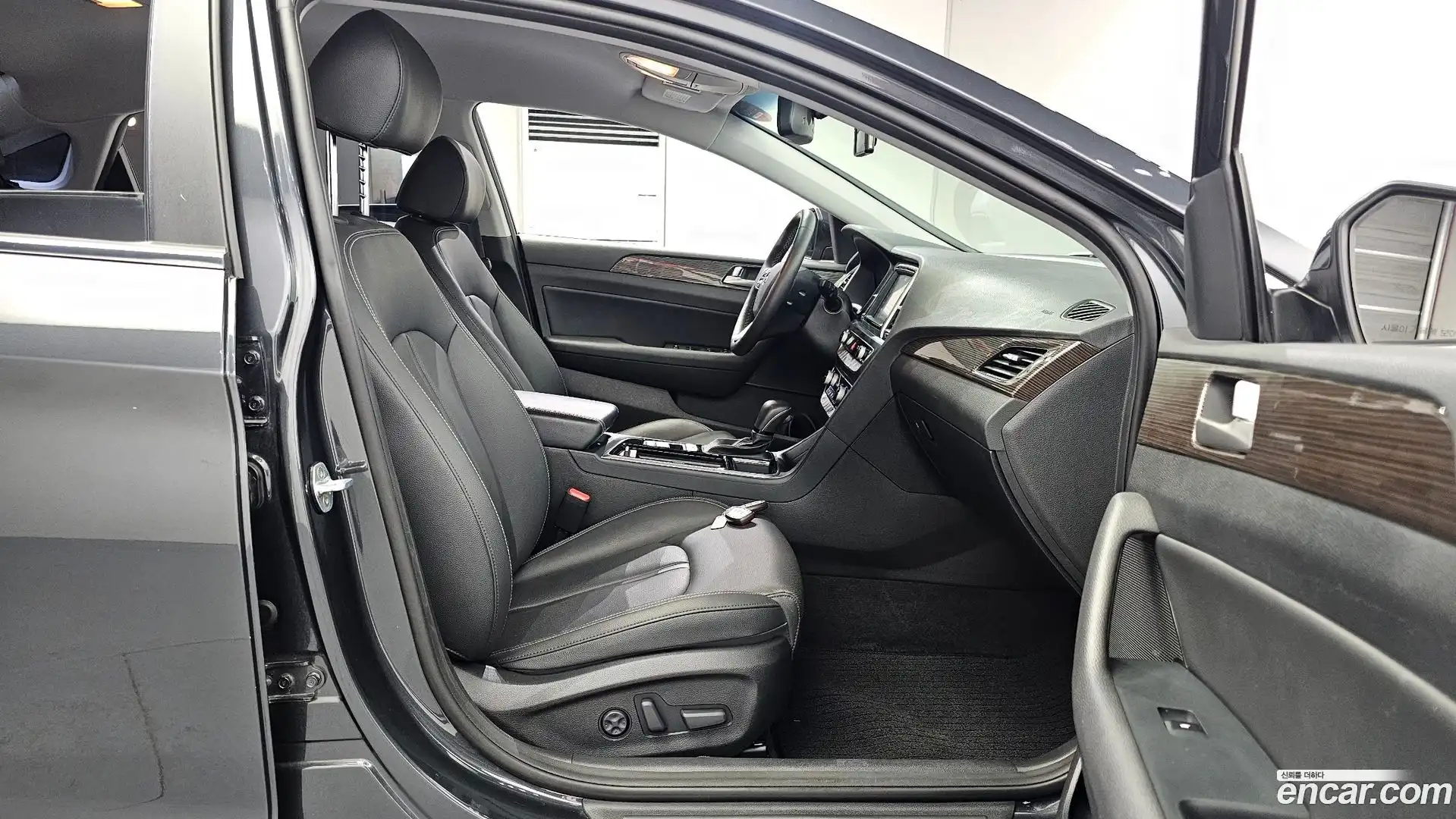 Sonata Hyundai 2018.0-INNER-036