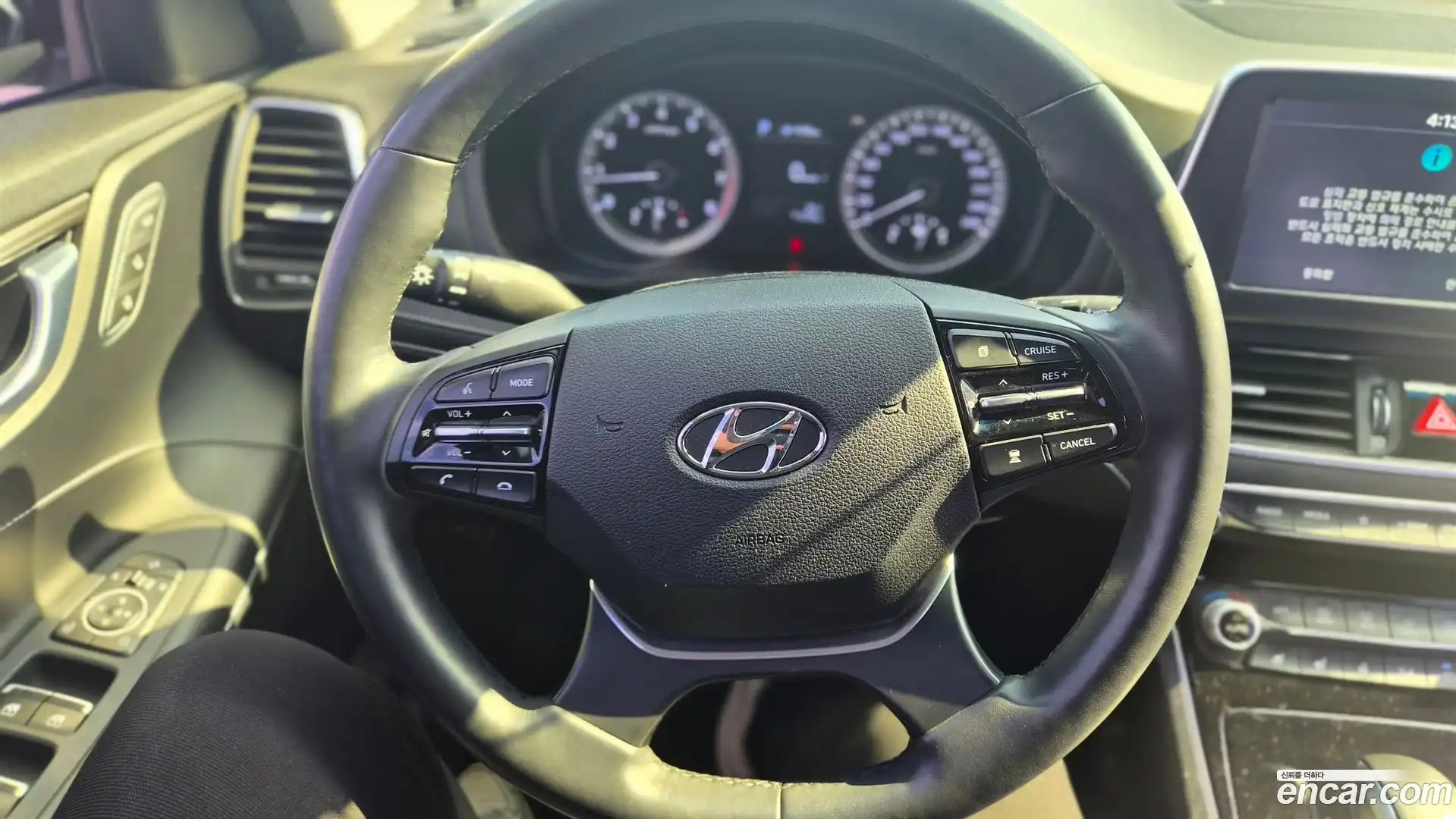 Grandeur Hyundai 2017.0-OUTER-005