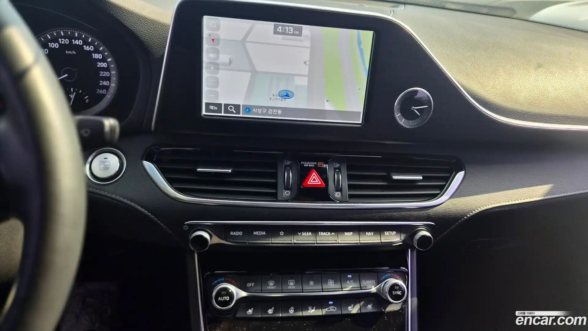 Grandeur Hyundai 2017.0-INNER-007