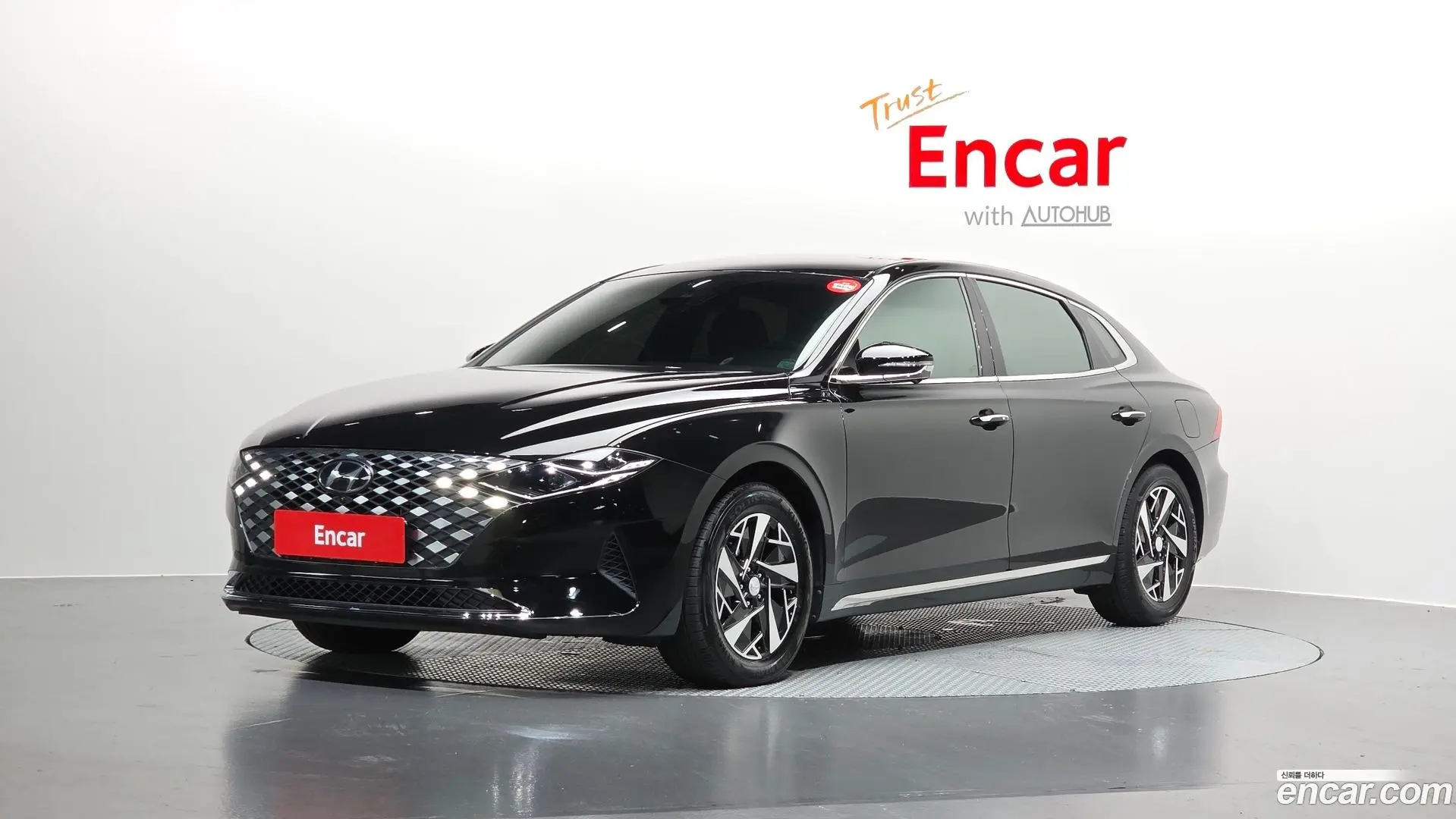 Main__Slider__Photo:Grandeur Hyundai 2022.5-0