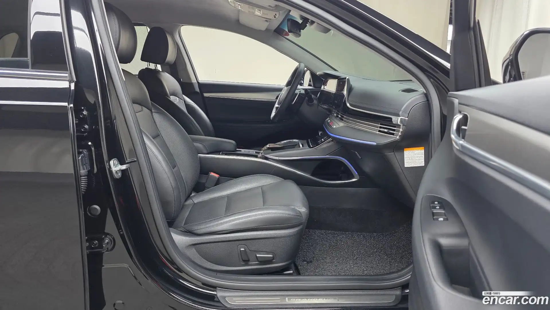 Grandeur Hyundai 2022.5-INNER-036