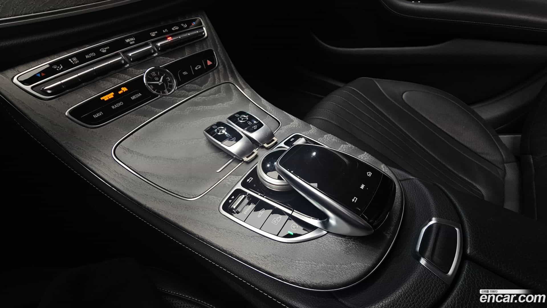 CLS-Class Mercedes-Benz 2019.5-INNER-009