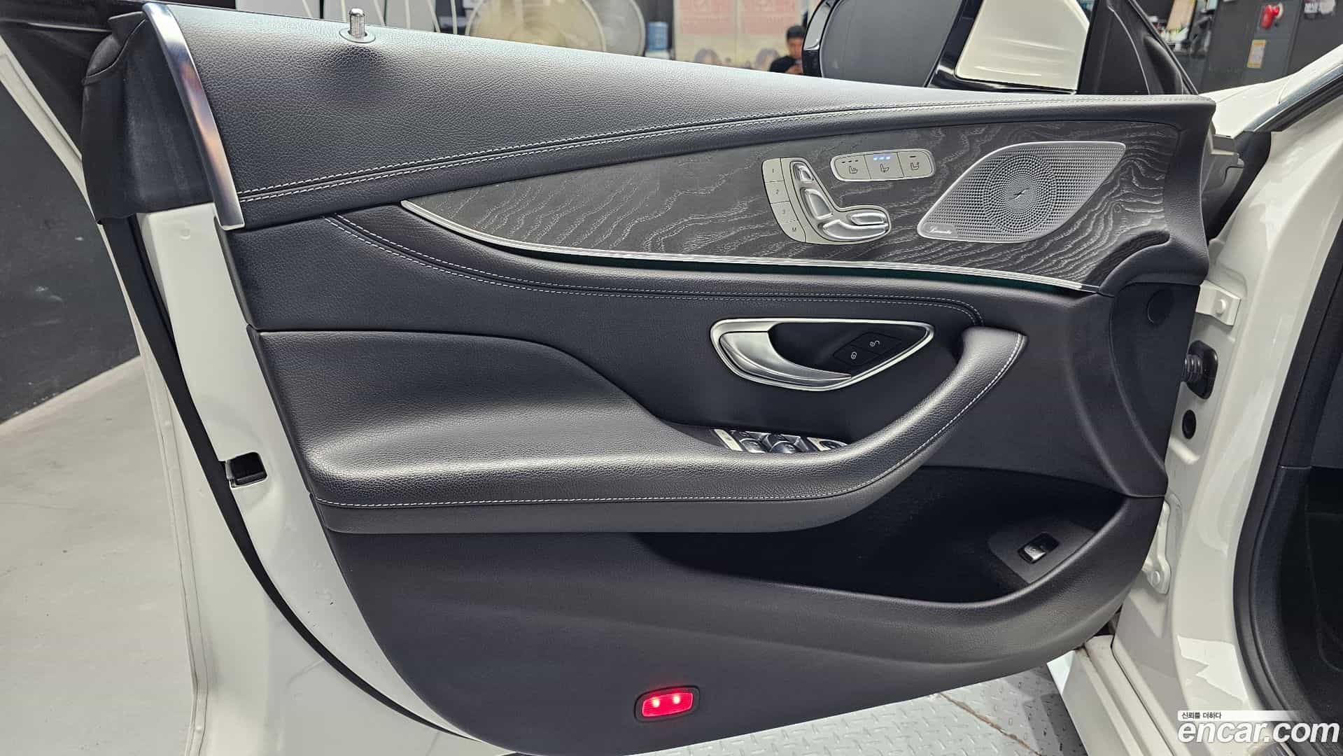 CLS-Class Mercedes-Benz 2019.5-INNER-034
