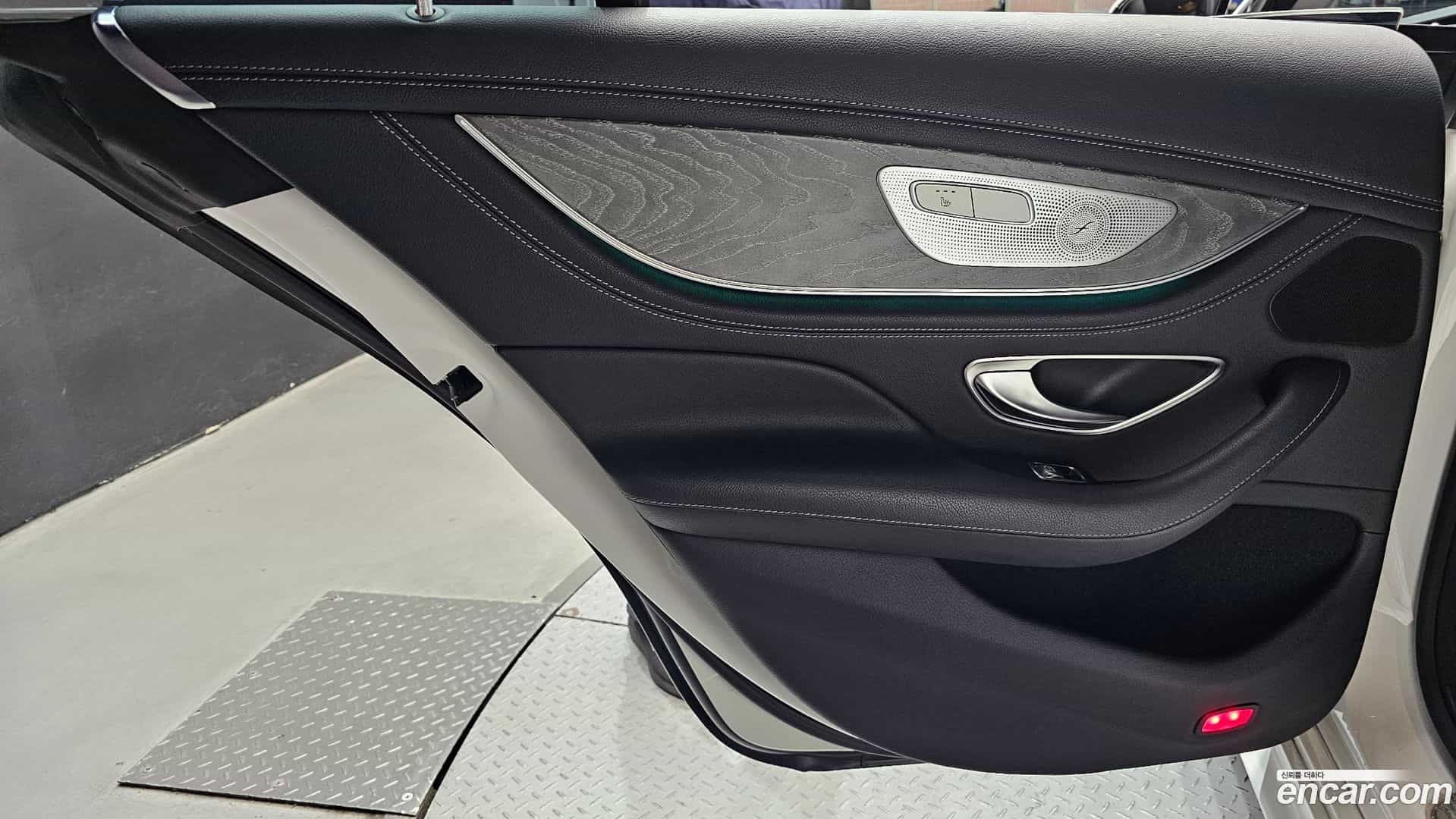 CLS-Class Mercedes-Benz 2019.5-INNER-035