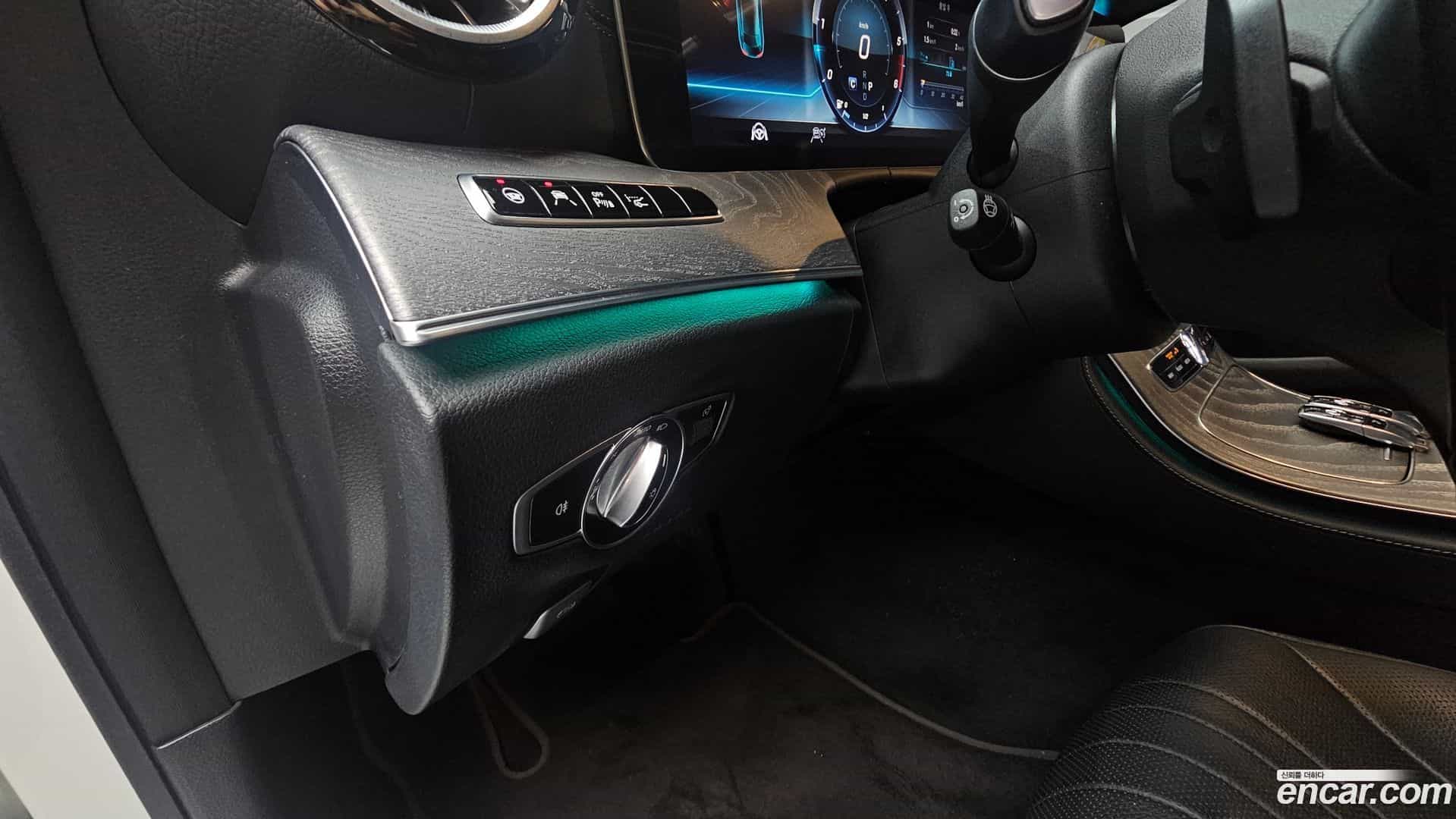 CLS-Class Mercedes-Benz 2019.5-OPTION-040