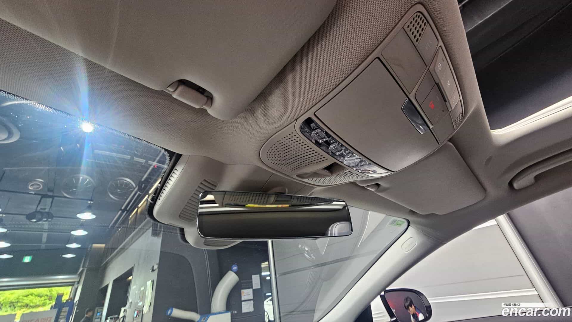 CLS-Class Mercedes-Benz 2019.5-OPTION-043