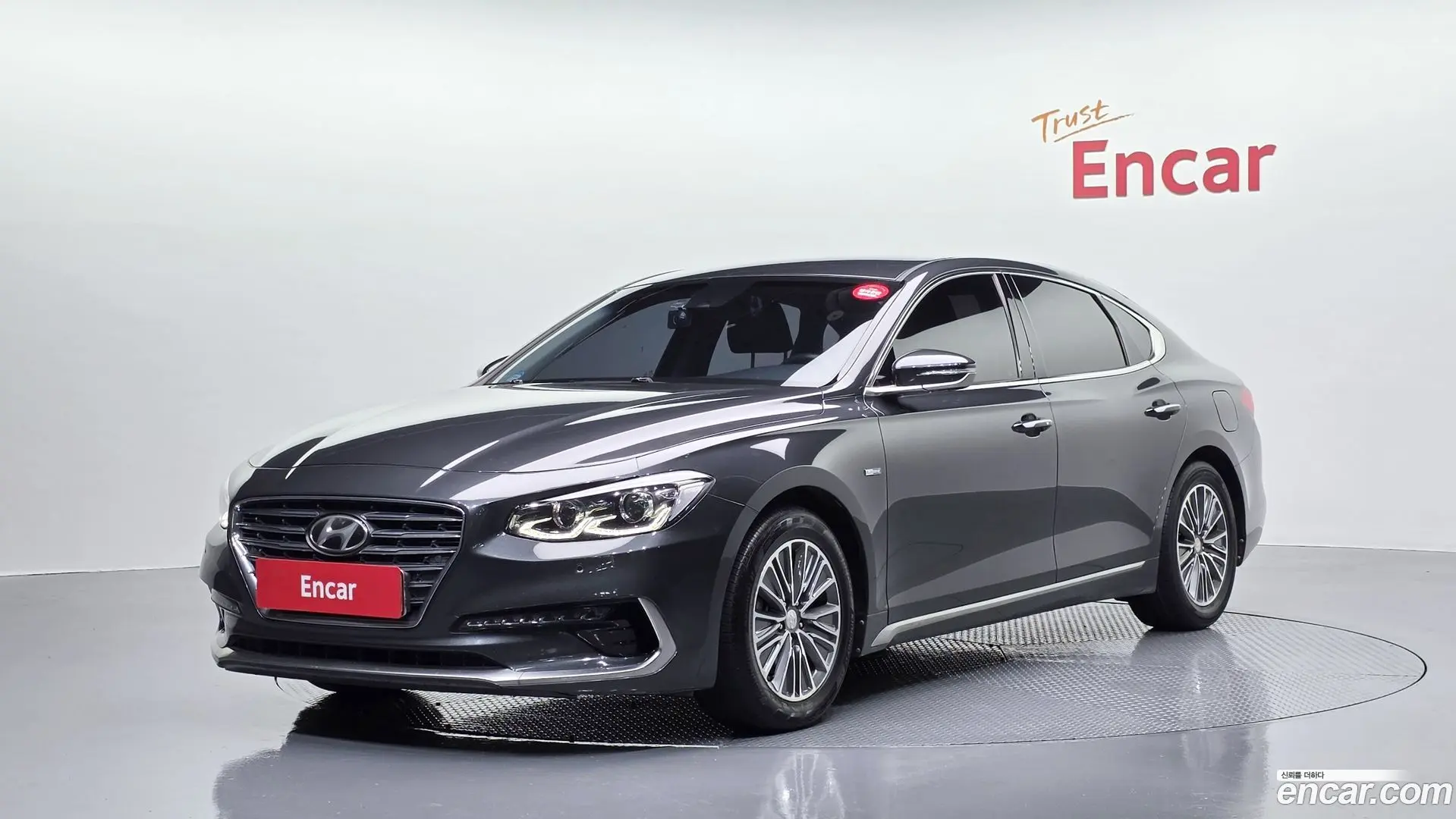 Main__Slider__Photo:Grandeur Hyundai 2019.0-0