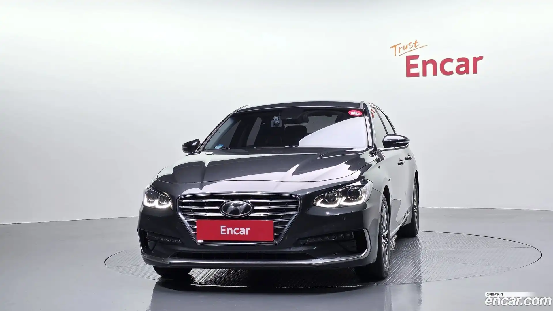 Grandeur Hyundai 2019.0-OUTER-003