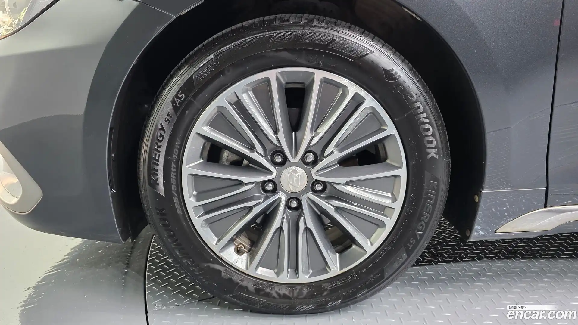 Grandeur Hyundai 2019.0-OUTER-005