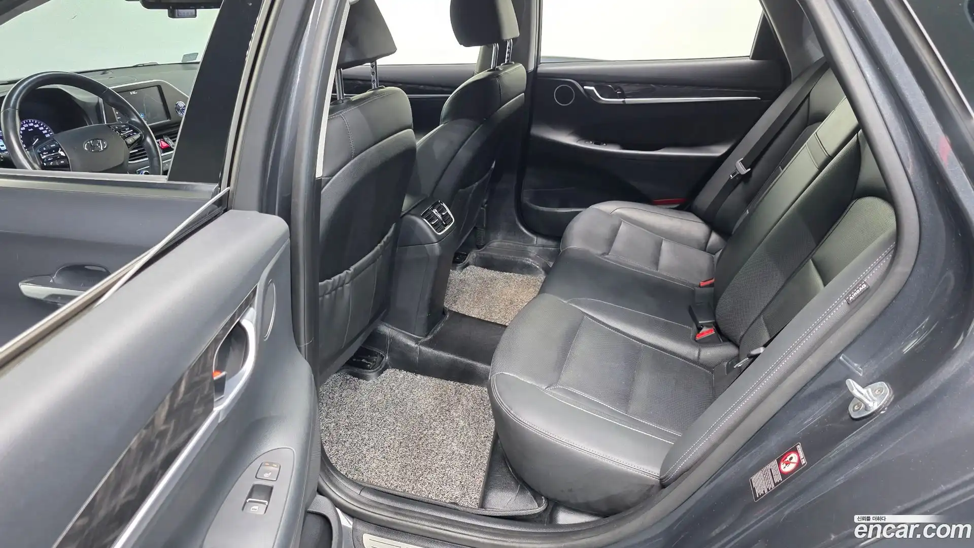 Grandeur Hyundai 2019.0-OPTION-016