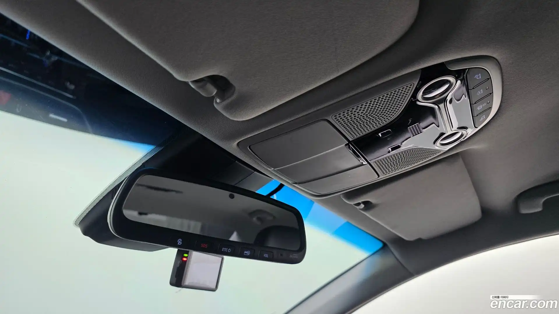 Grandeur Hyundai 2019.0-OPTION-043
