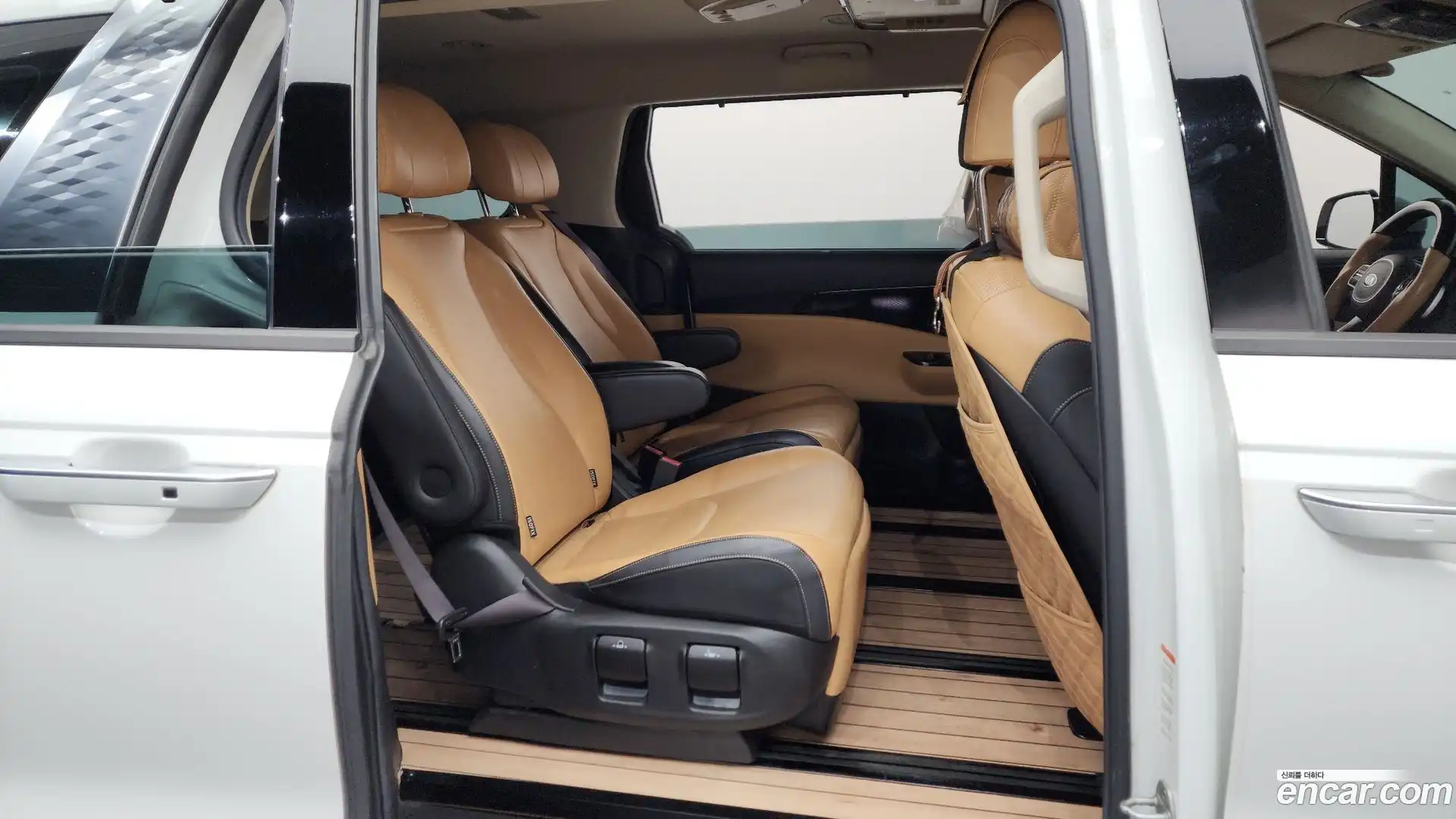 Canival Kia 2020.9-OPTION-015