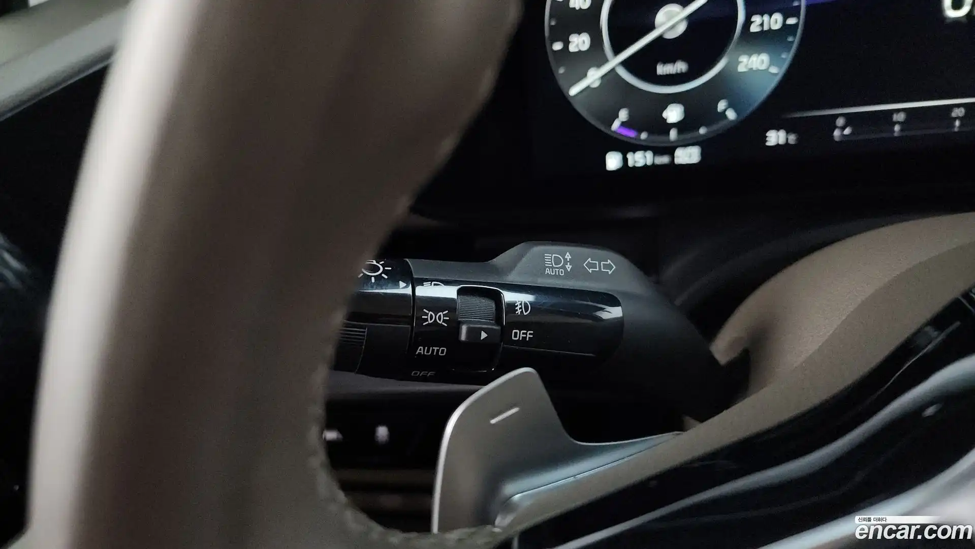 Canival Kia 2021.2-OPTION-024