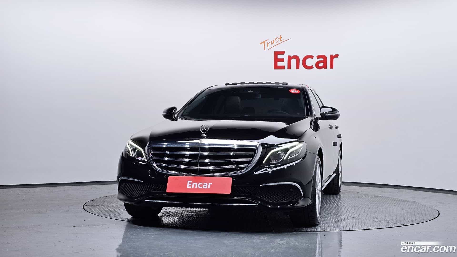 E-Class Mercedes-Benz 2019.9-OUTER-003