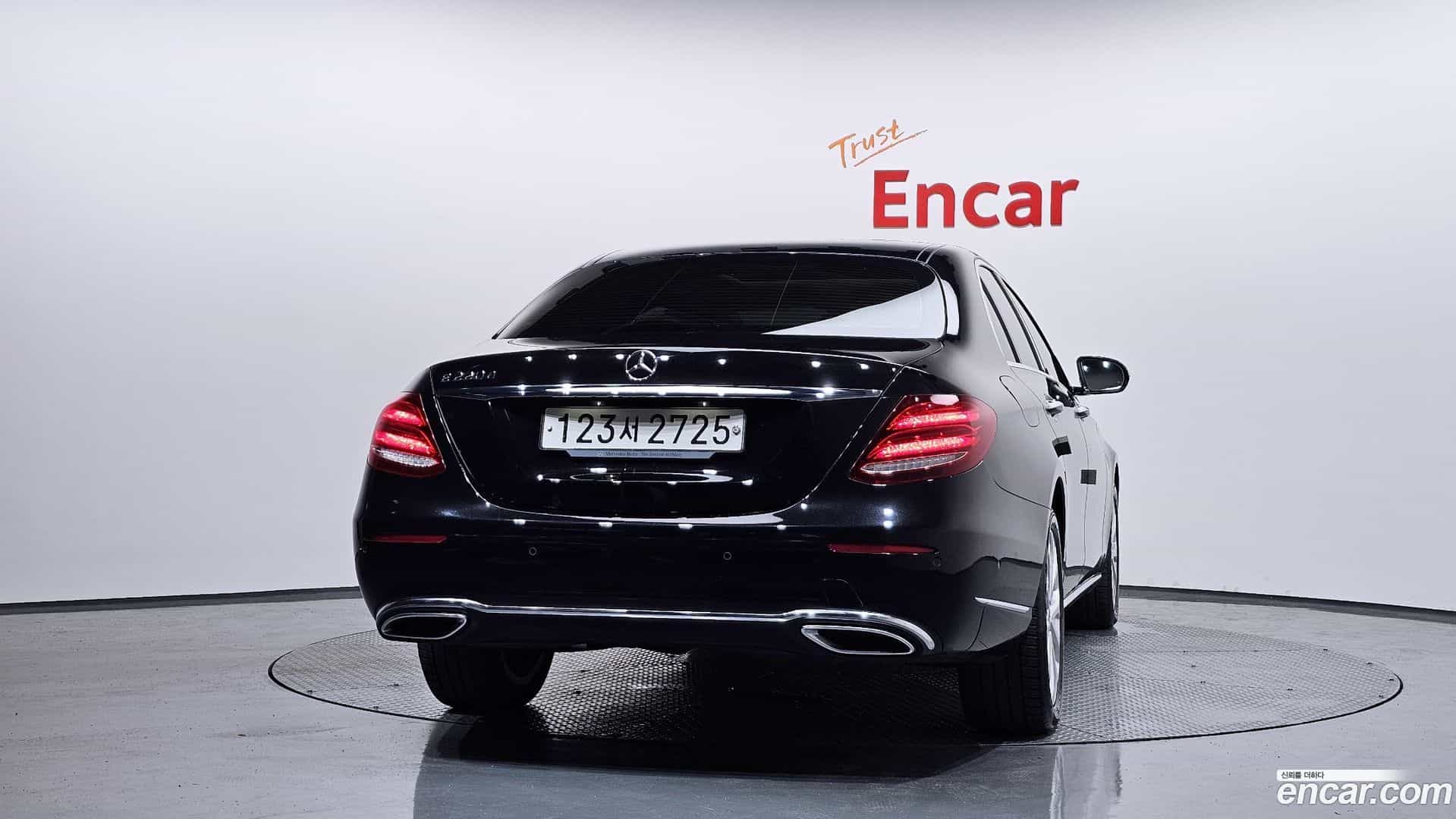 E-Class Mercedes-Benz 2019.9-OUTER-004