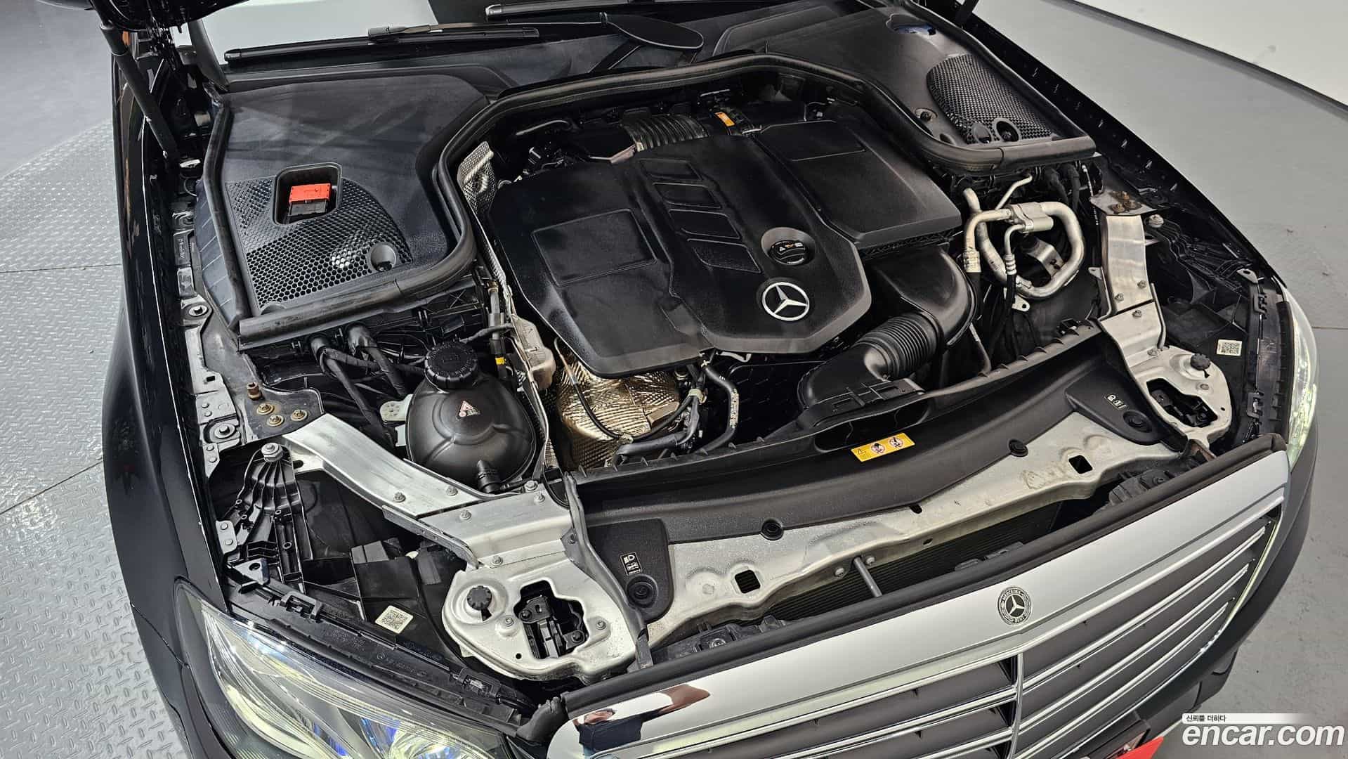 E-Class Mercedes-Benz 2019.9-OUTER-006