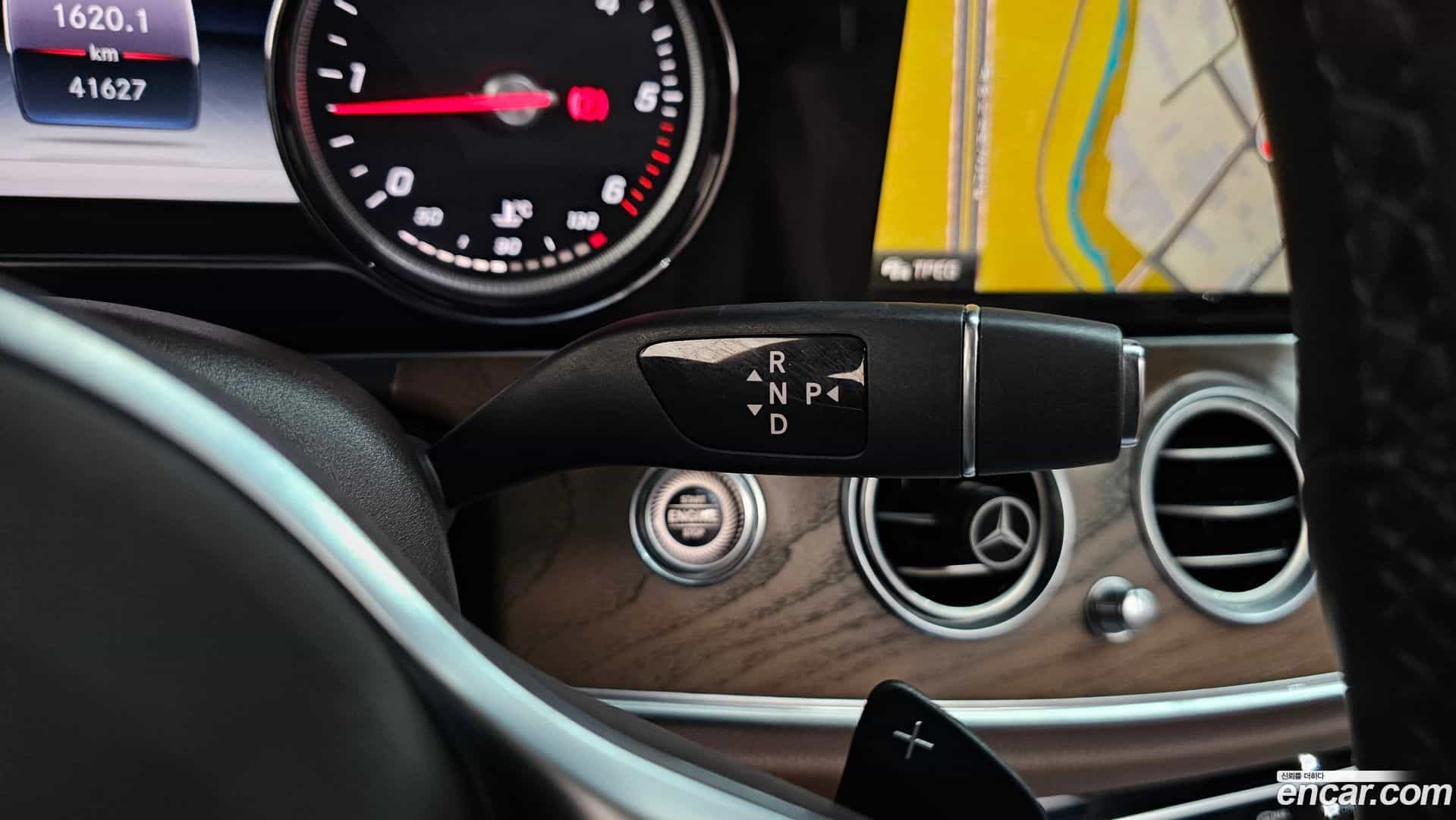 E-Class Mercedes-Benz 2019.9-INNER-009