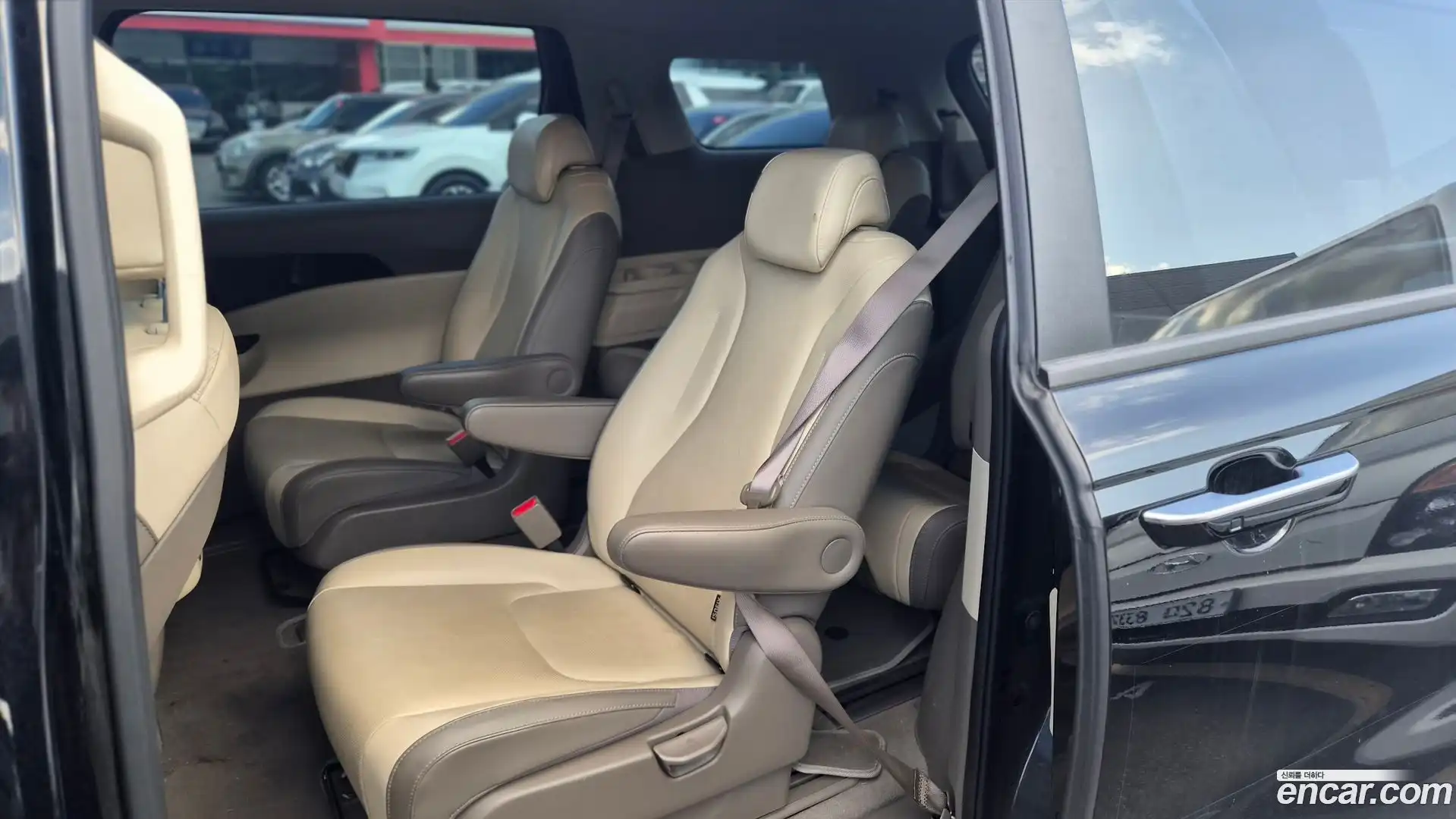 Canival Kia 2023.10-OUTER-004