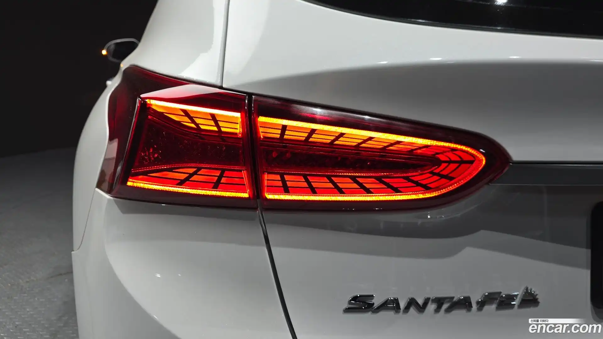 Santafe Hyundai 2018.9-OUTER-033