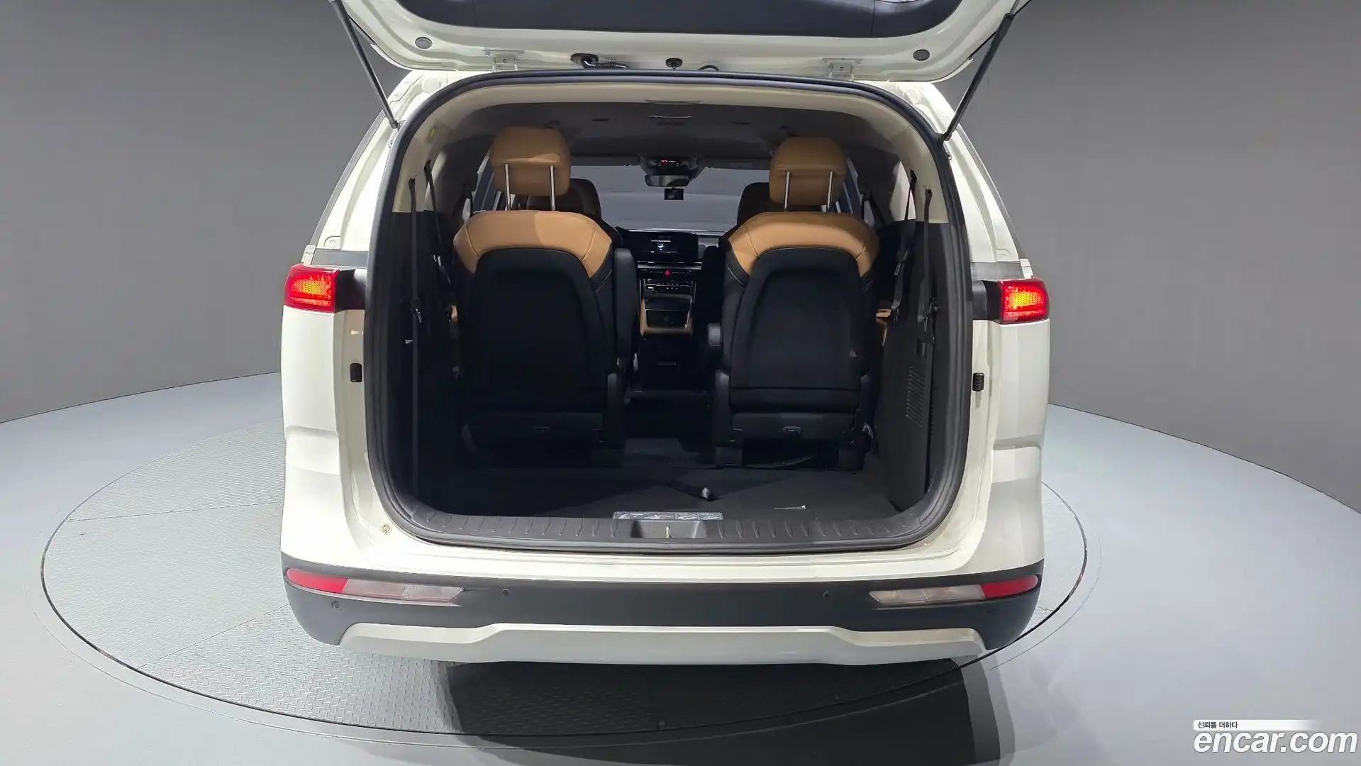 Canival Kia 2021.6-OPTION-024