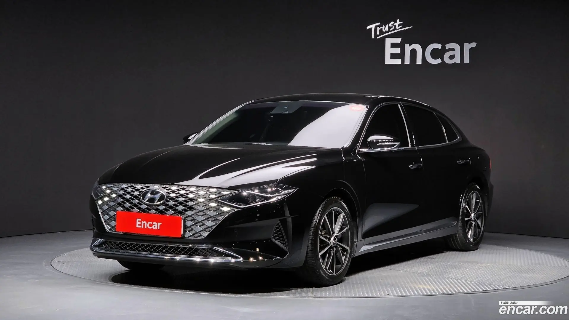 Main__Slider__Photo:Grandeur Hyundai 2020.2-0