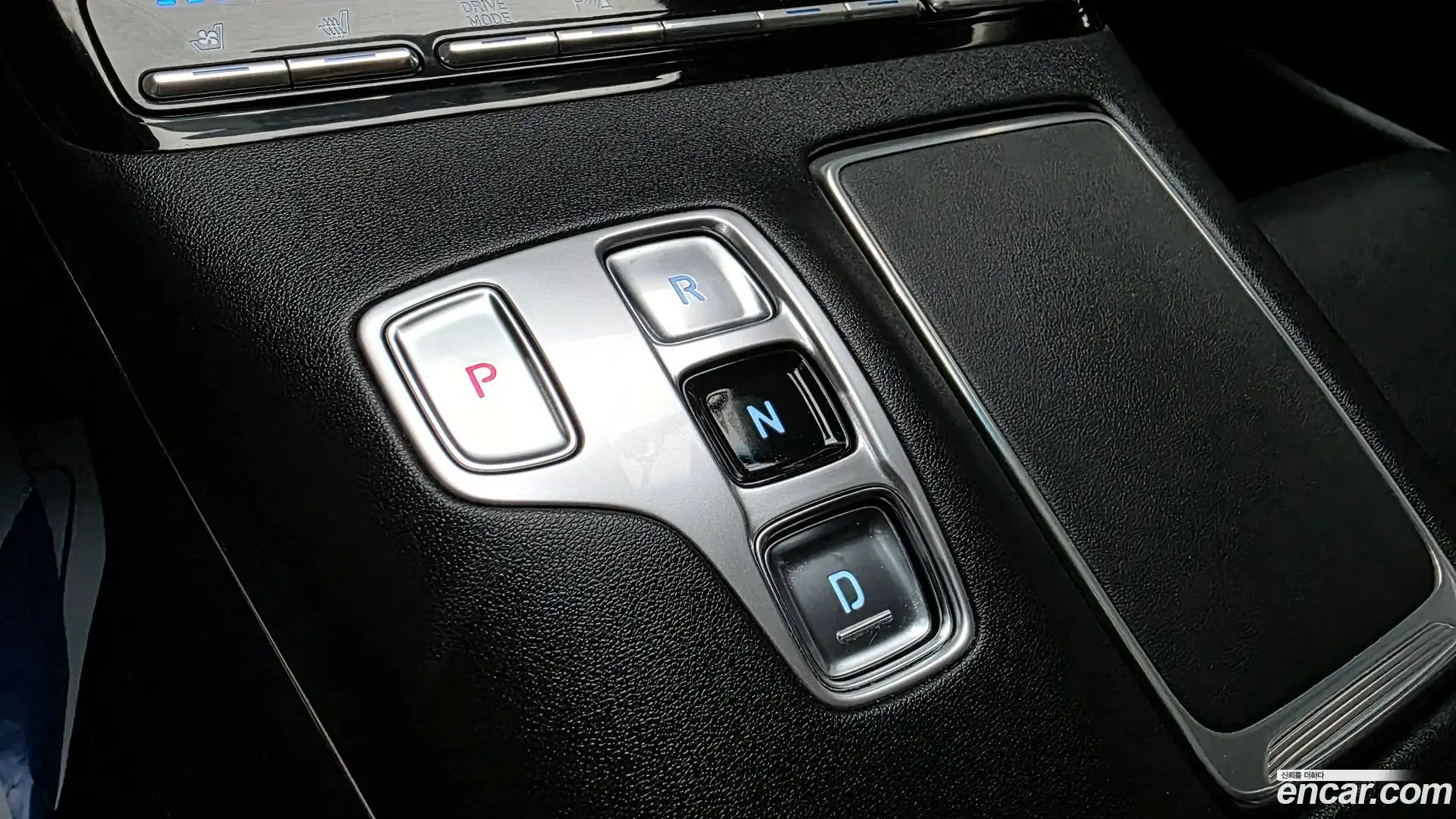 Grandeur Hyundai 2020.2-INNER-009