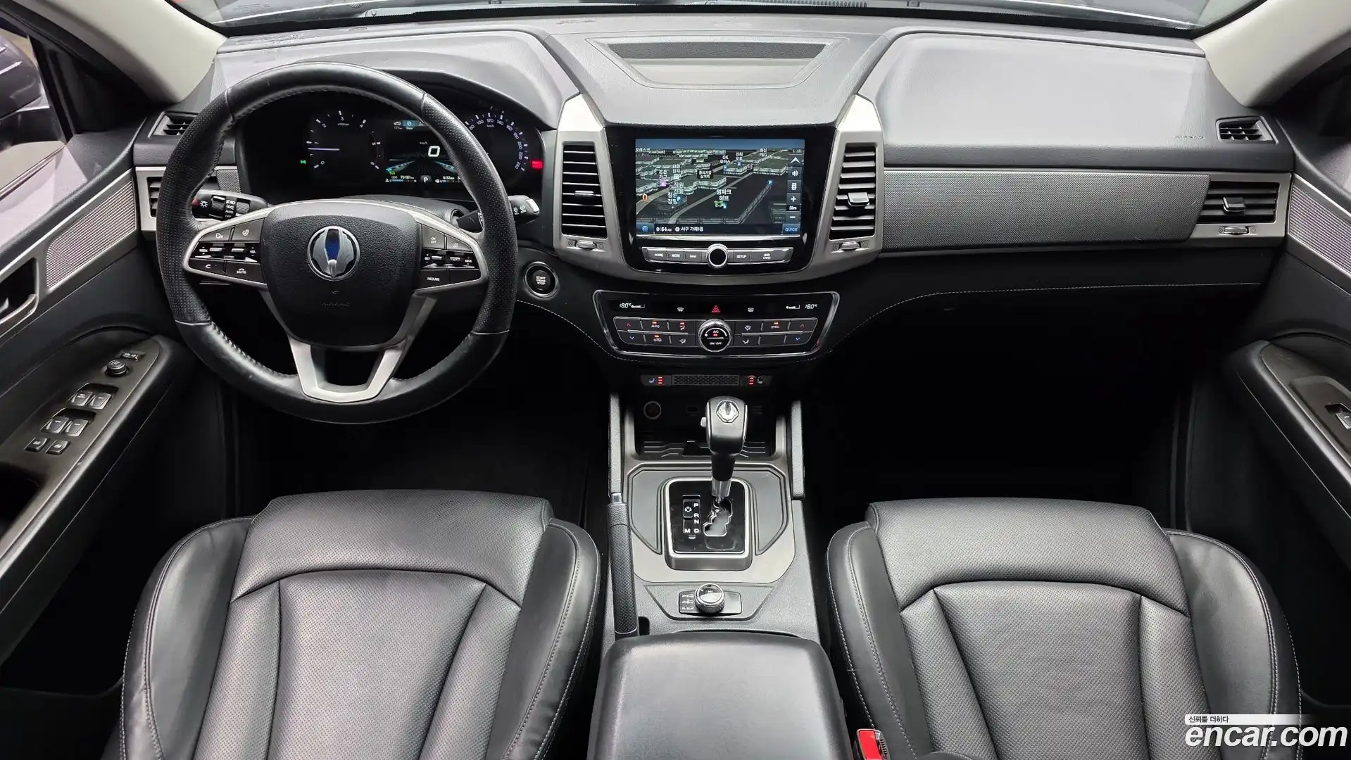 Rexton KG Mobility 2019.5-INNER-007