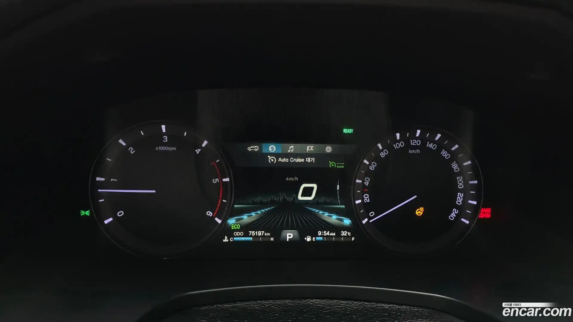 Rexton KG Mobility 2019.5-INNER-008