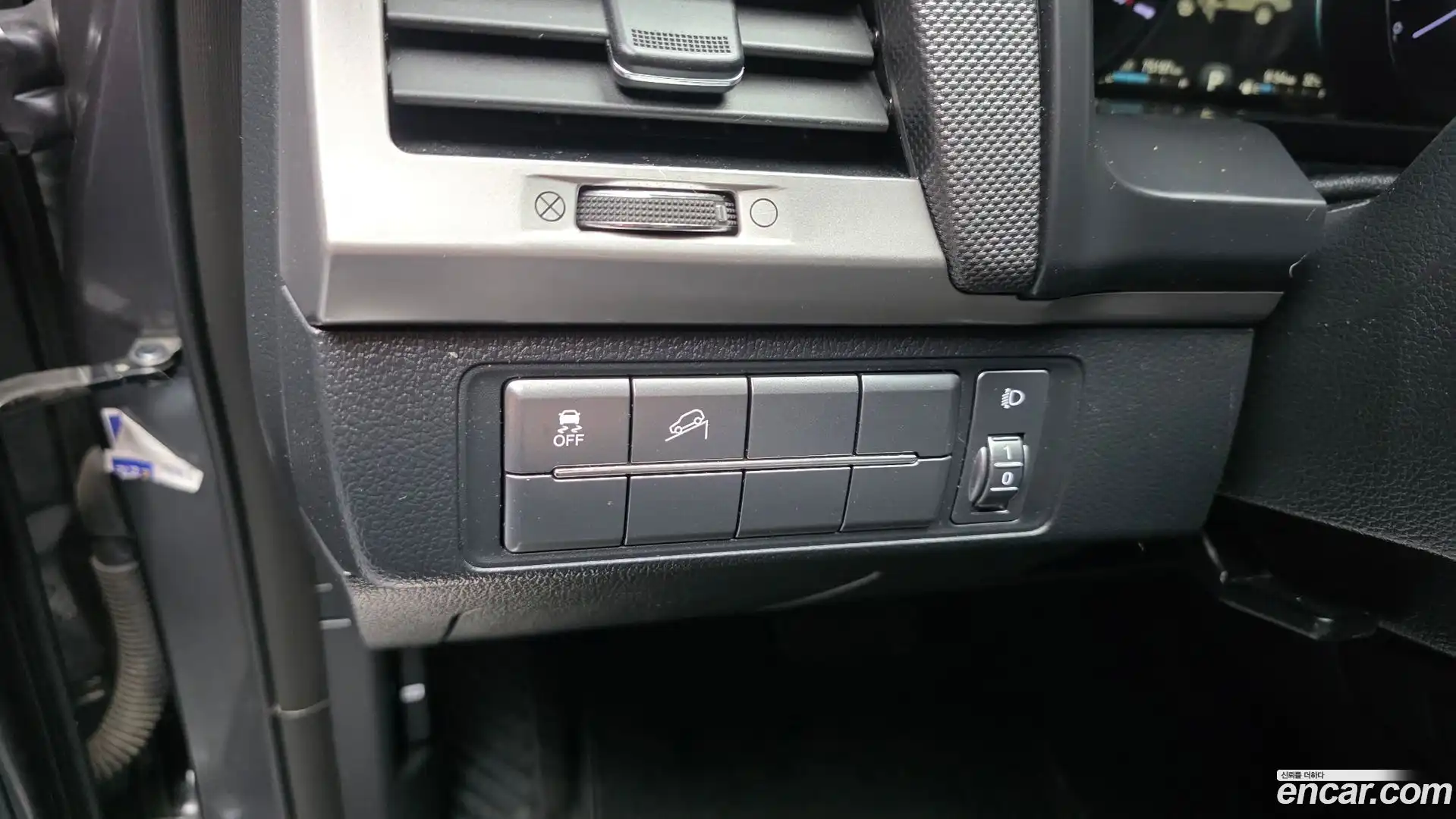 Rexton KG Mobility 2019.5-OPTION-042
