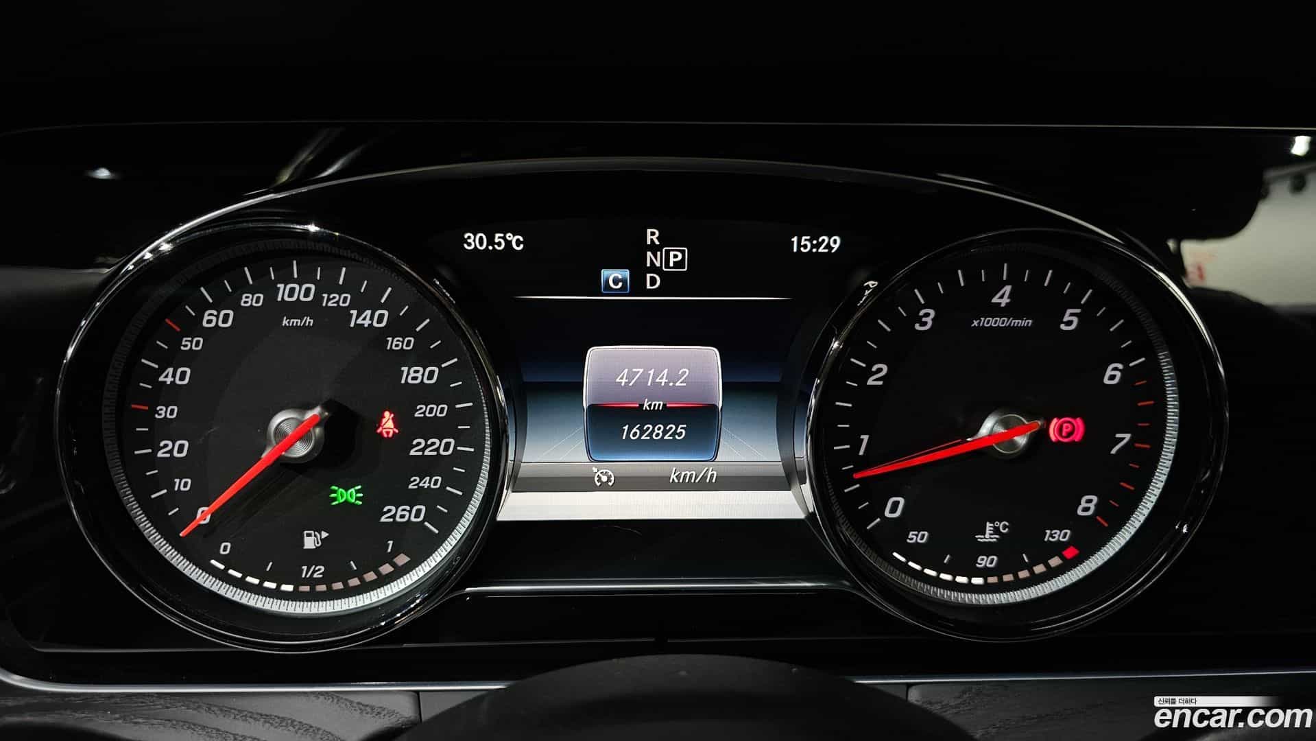 E-Class Mercedes-Benz 2017.6-INNER-008