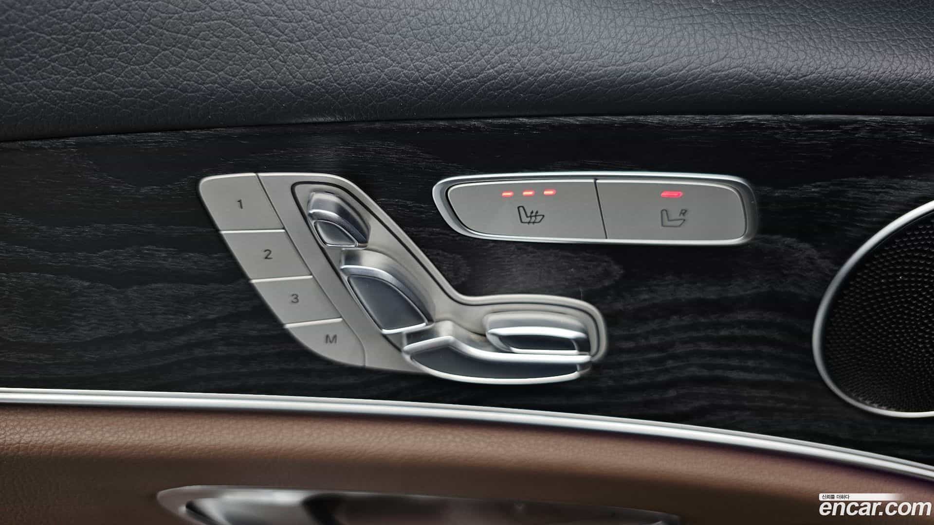 E-Class Mercedes-Benz 2017.6-OPTION-017