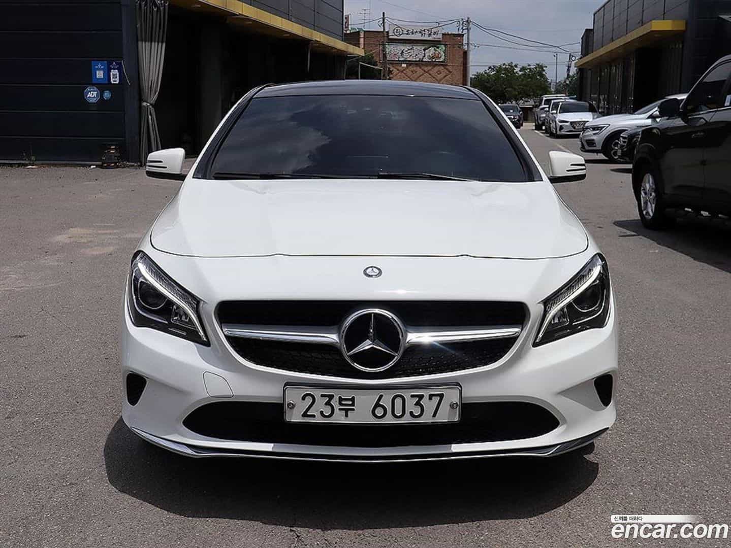 CLA-Class Mercedes-Benz 2017.3-OUTER-001