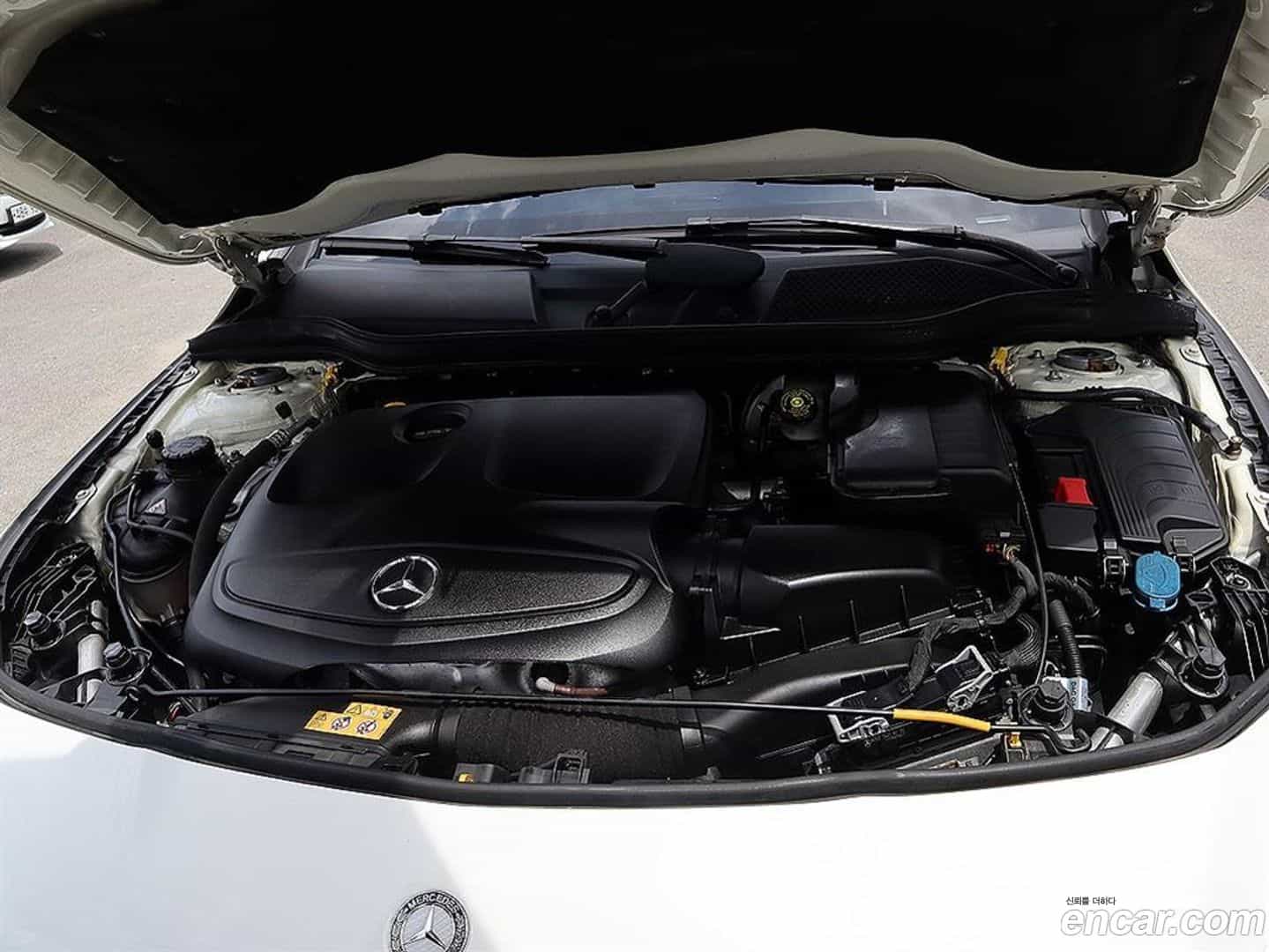 CLA-Class Mercedes-Benz 2017.3-OPTION-023