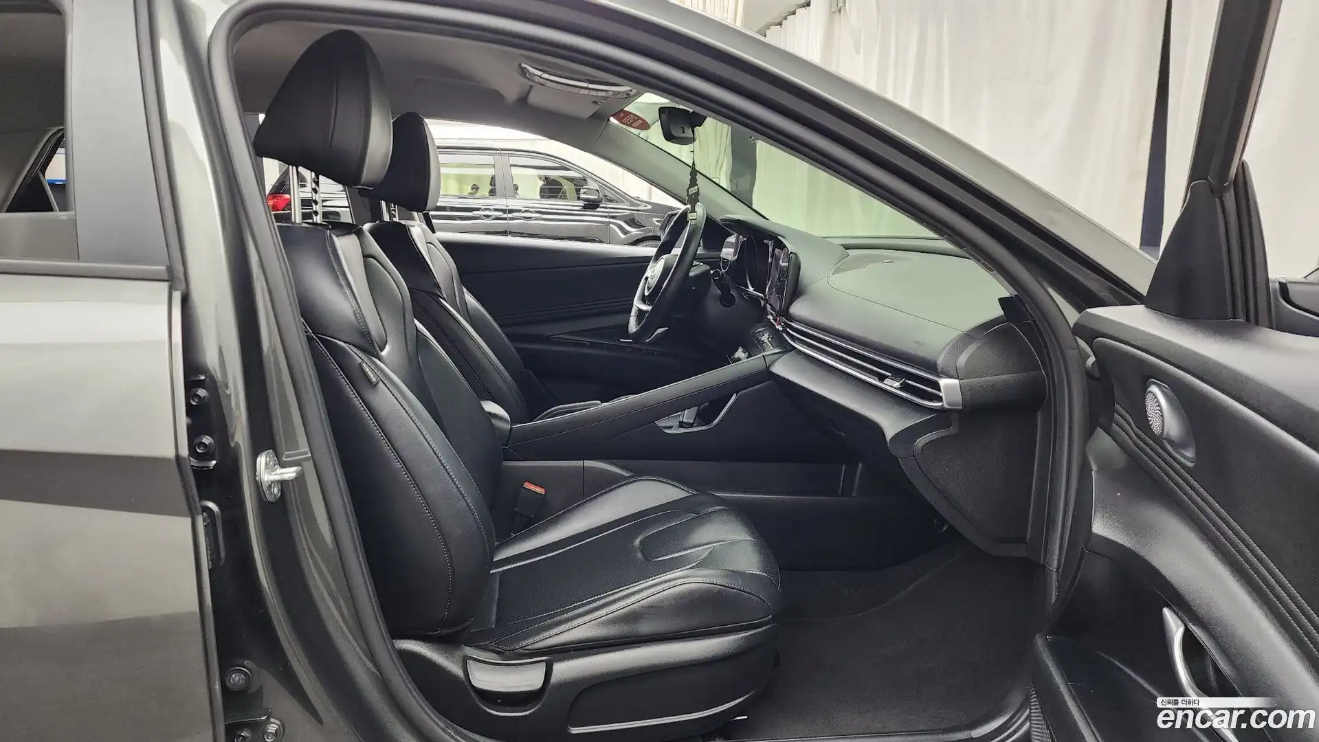 AVANTE Hyundai 2021.8-OPTION-015