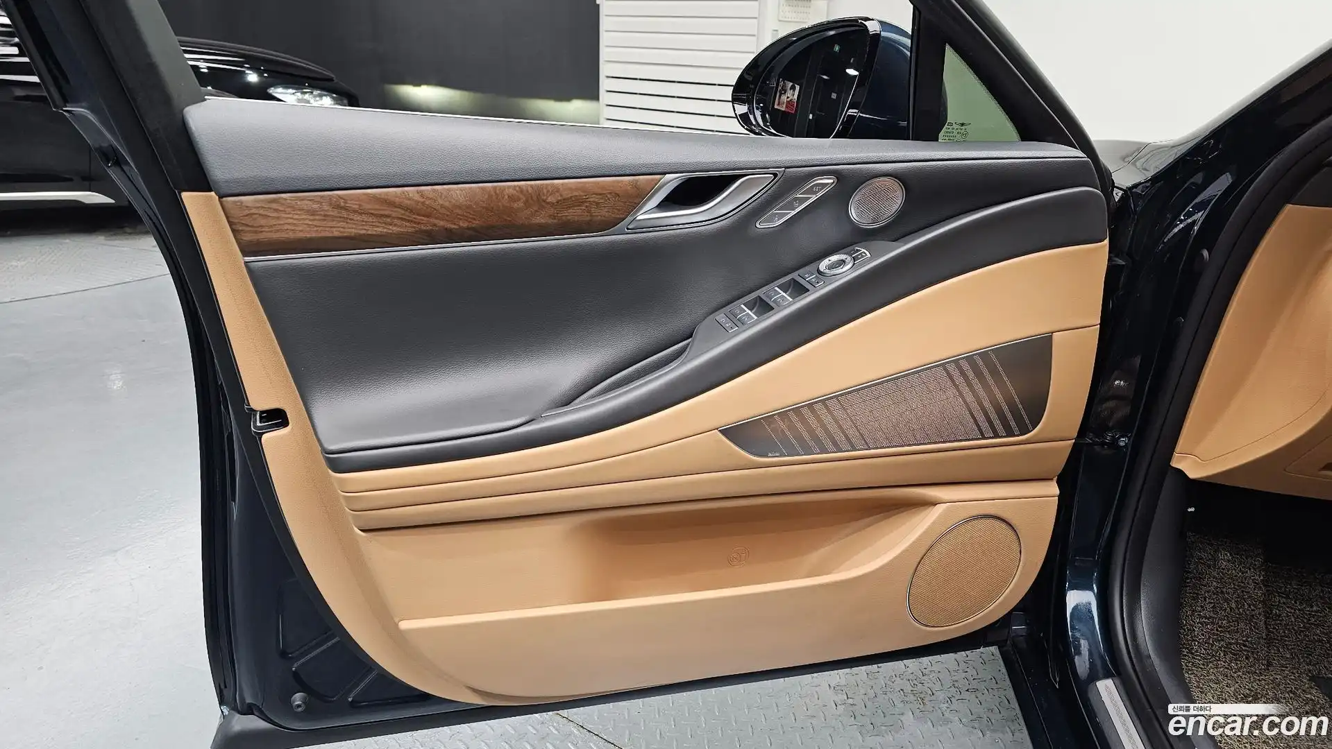 G80 Genesis 2023.8-INNER-034
