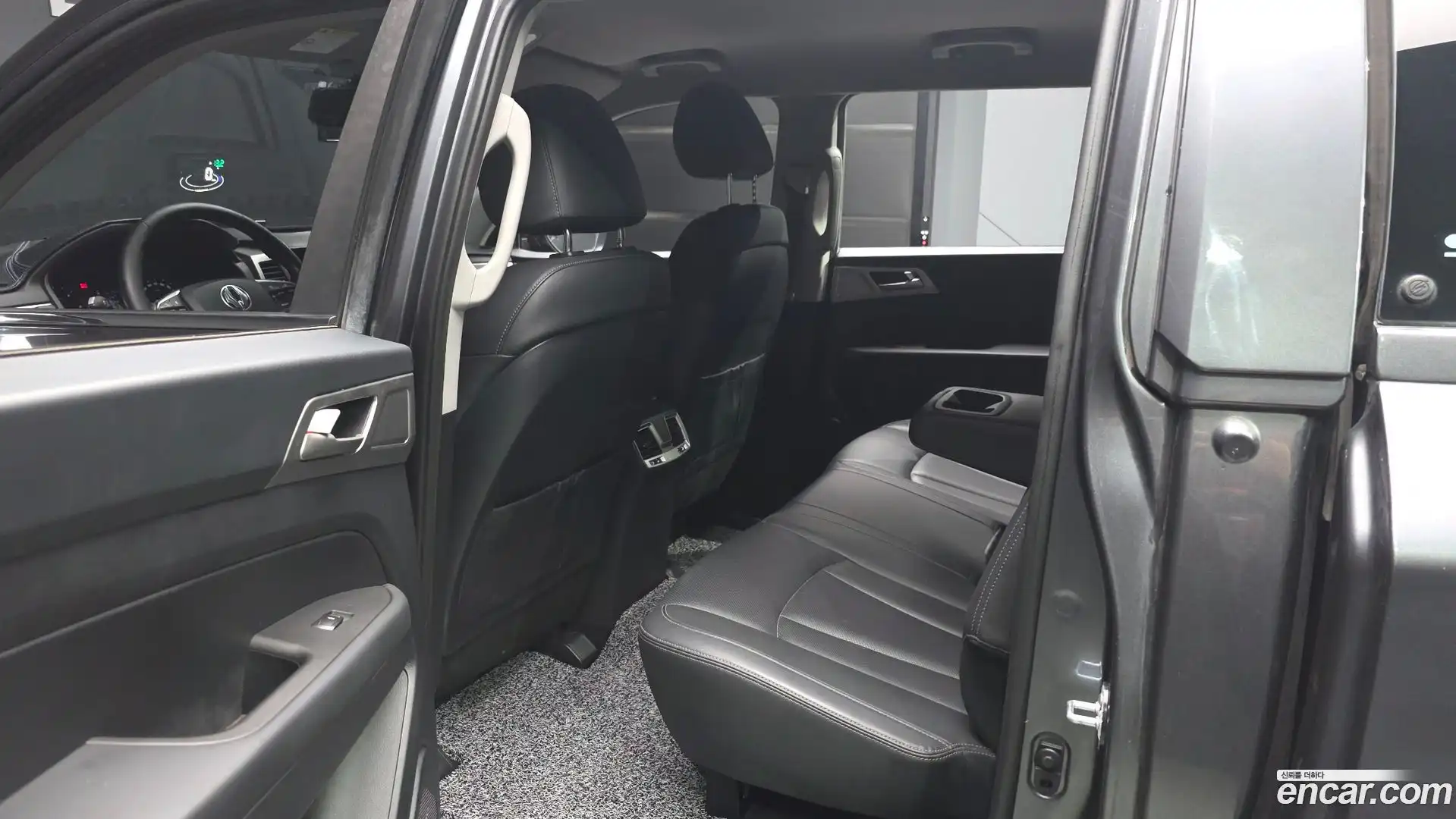 Rexton KG Mobility 2019.1-OPTION-015