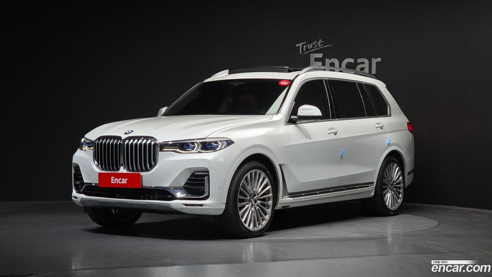 Main__Slider__Photo:X7 BMW 2021.4-0