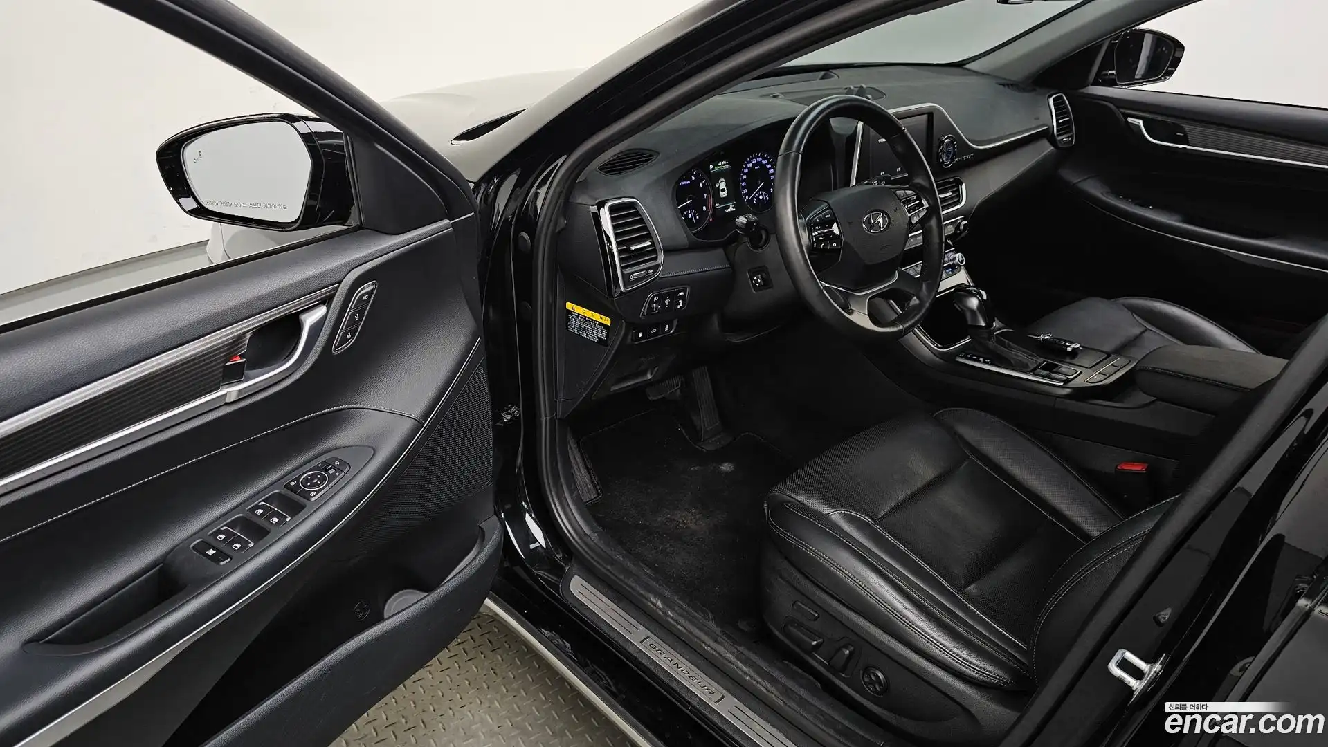 Grandeur Hyundai 2018.7-INNER-010