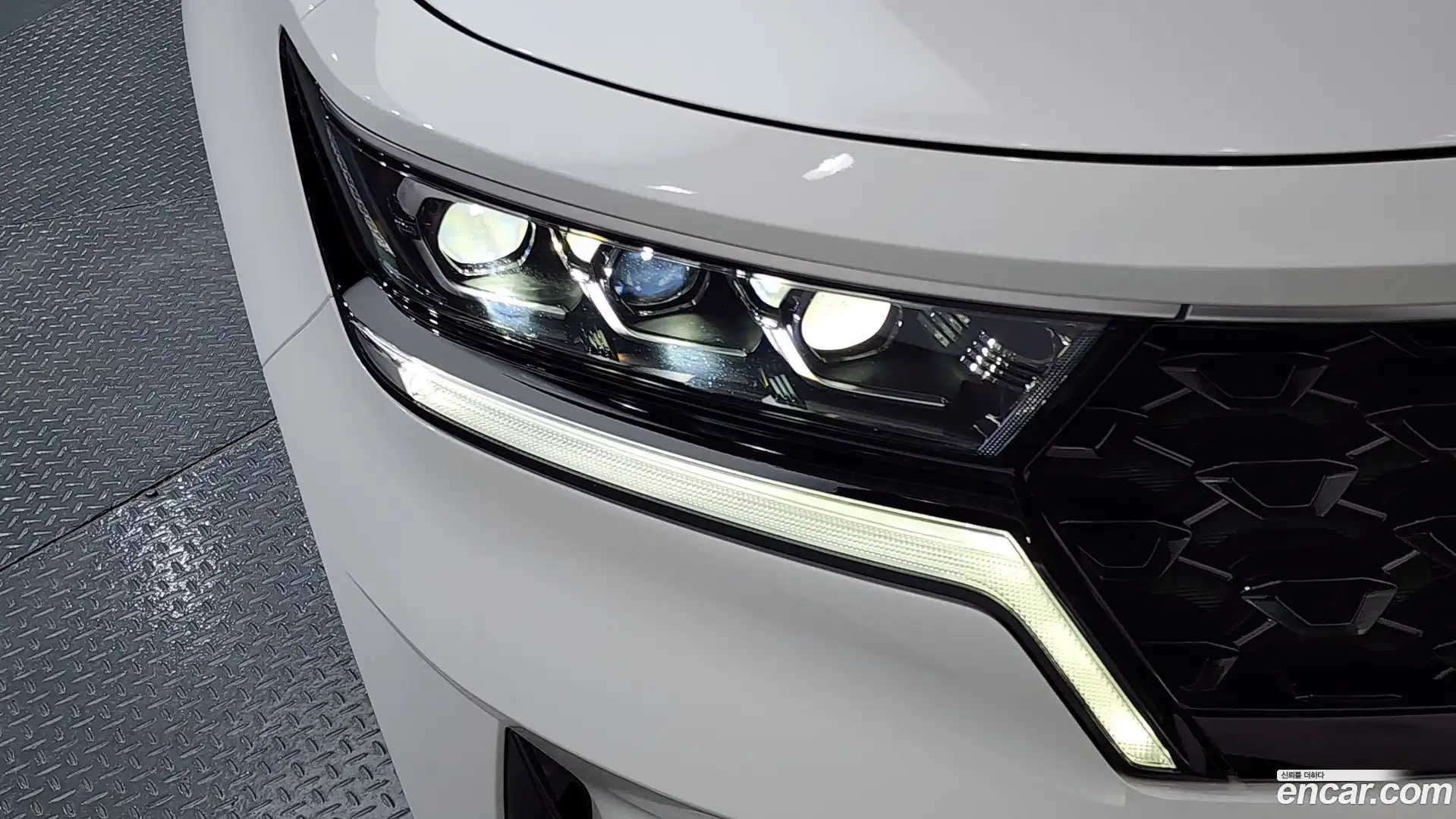 Sorento Kia 2023.6-OUTER-005