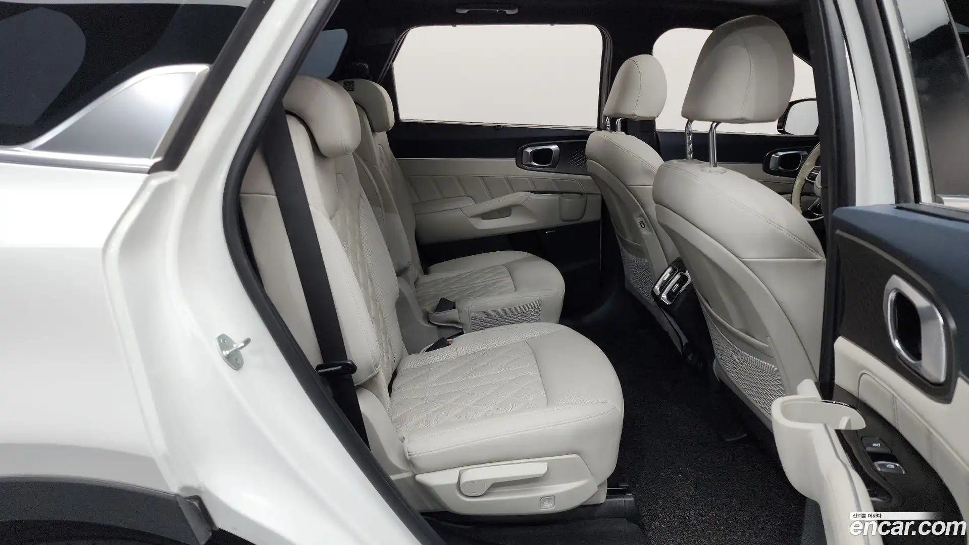 Sorento Kia 2023.6-OPTION-041